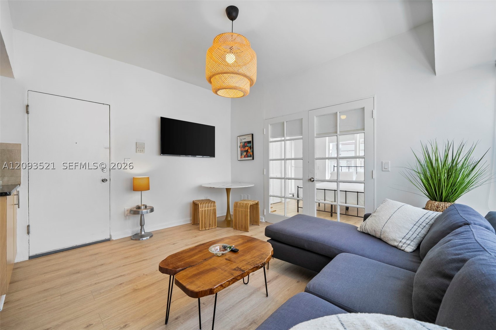 227 1st St #6, Miami Beach FL 33139