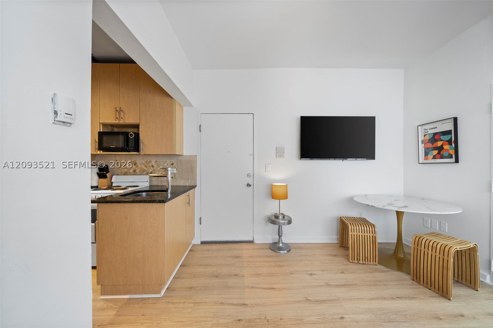 227 1st St #6, Miami Beach FL 33139