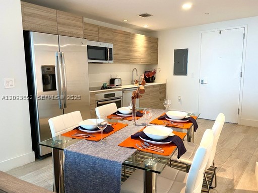 121 NE 34th St #1714, Miami FL 33137