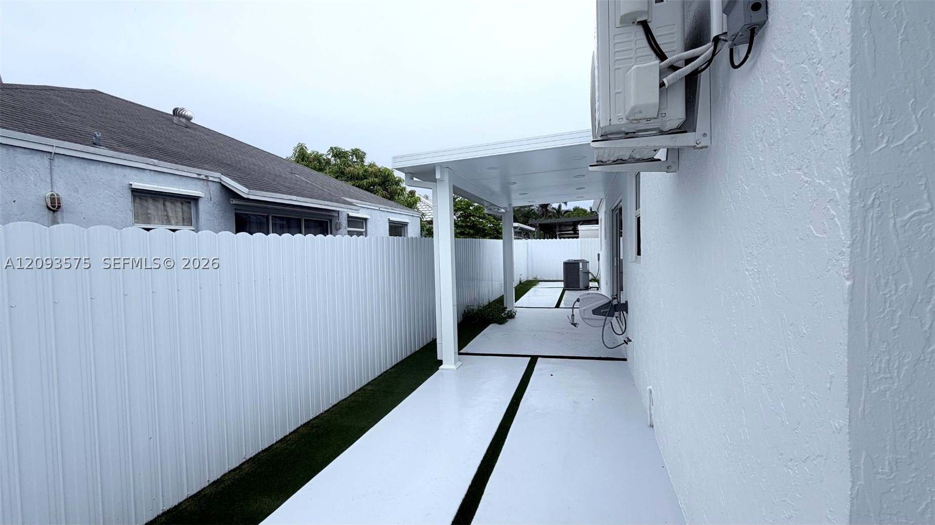 20726 SW 105 Ave #1, Cutler Bay FL 33189