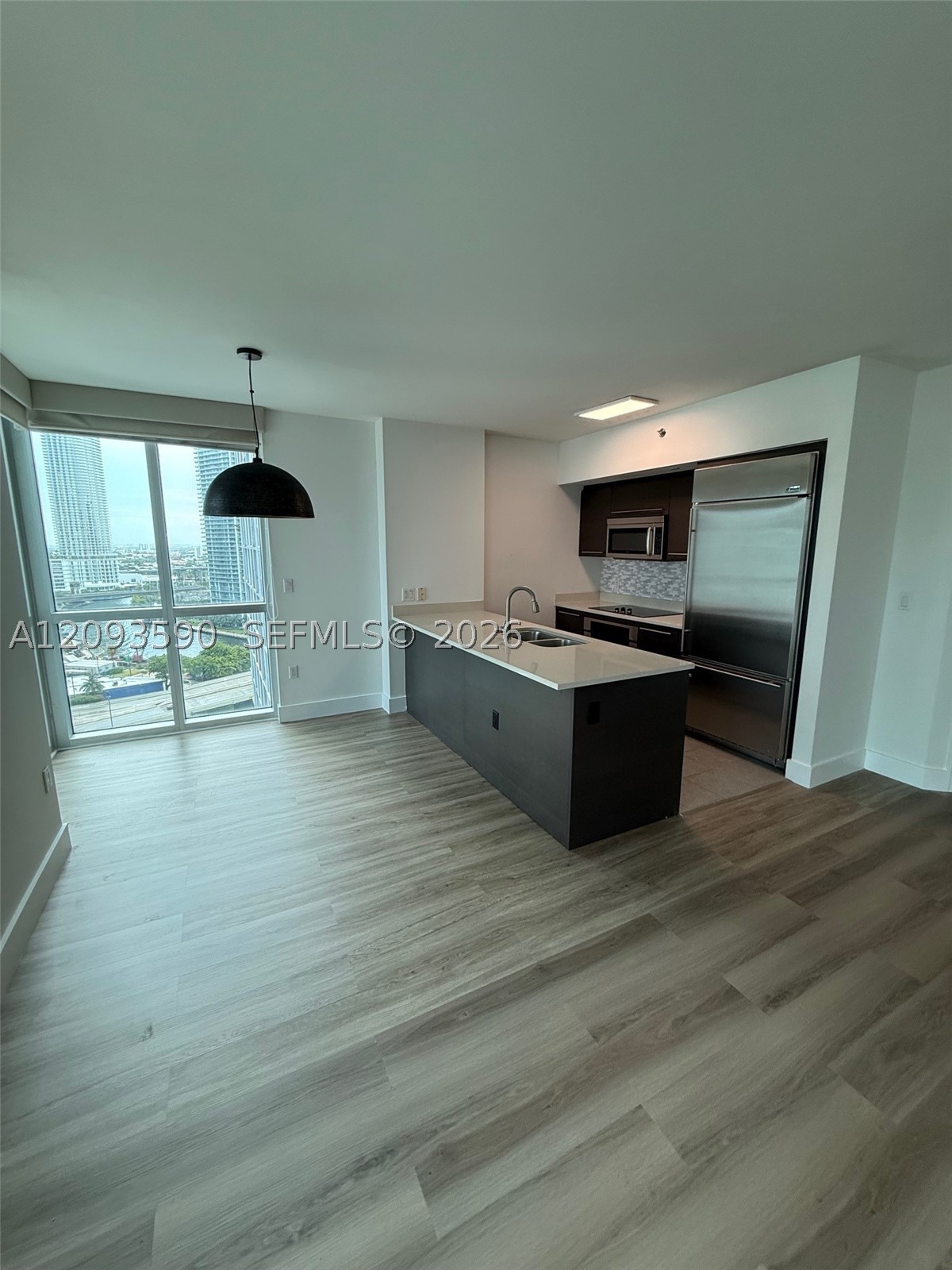 55 SE 6th St #1902, Miami FL 33131