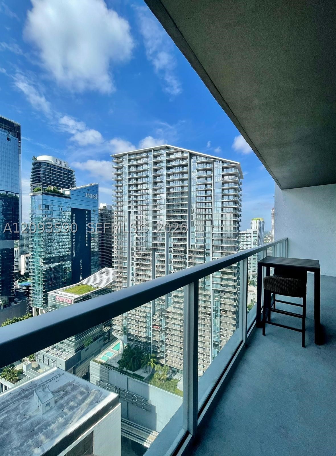 55 SE 6th St #1902, Miami FL 33131