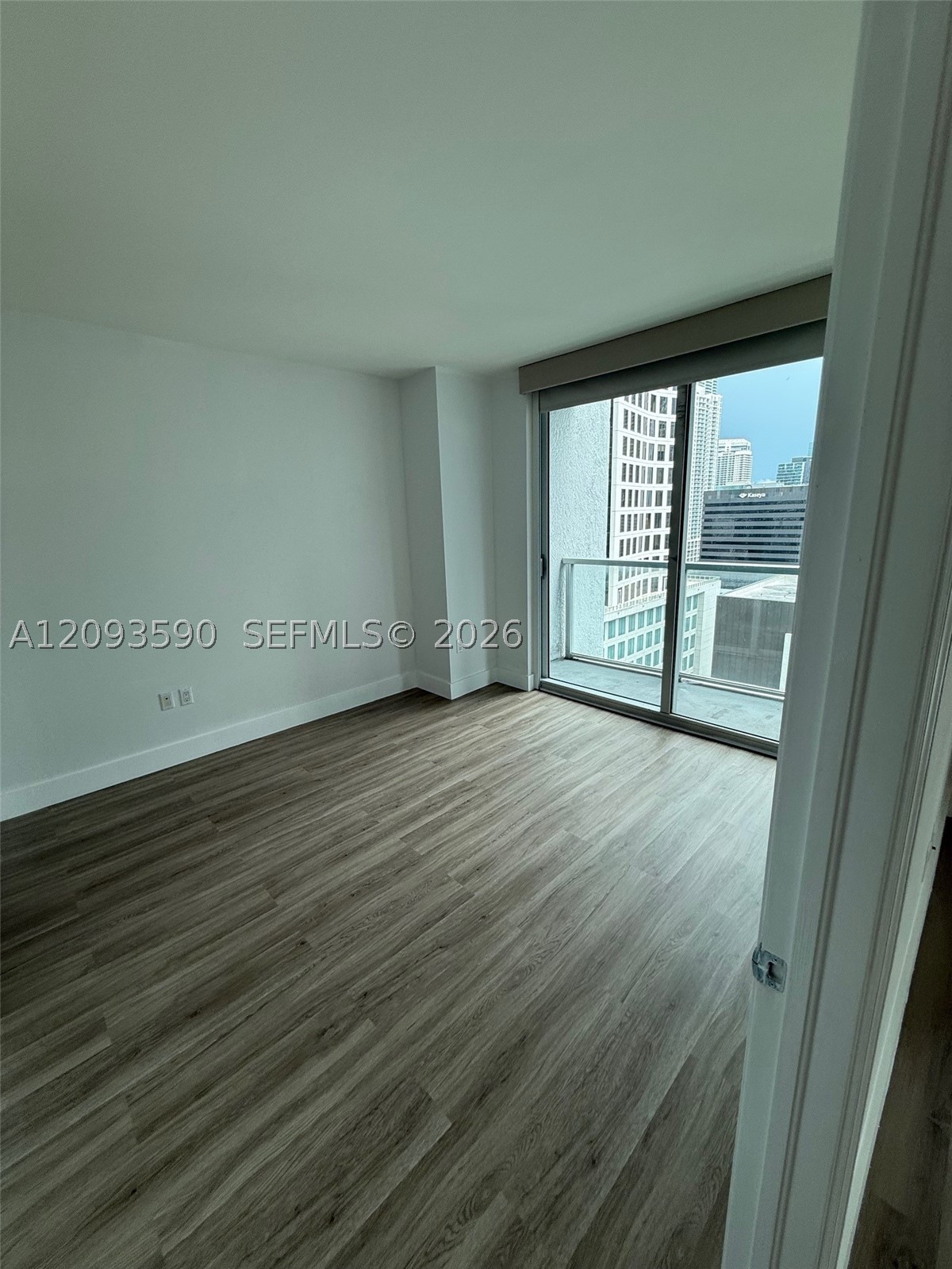 55 SE 6th St #1902, Miami FL 33131