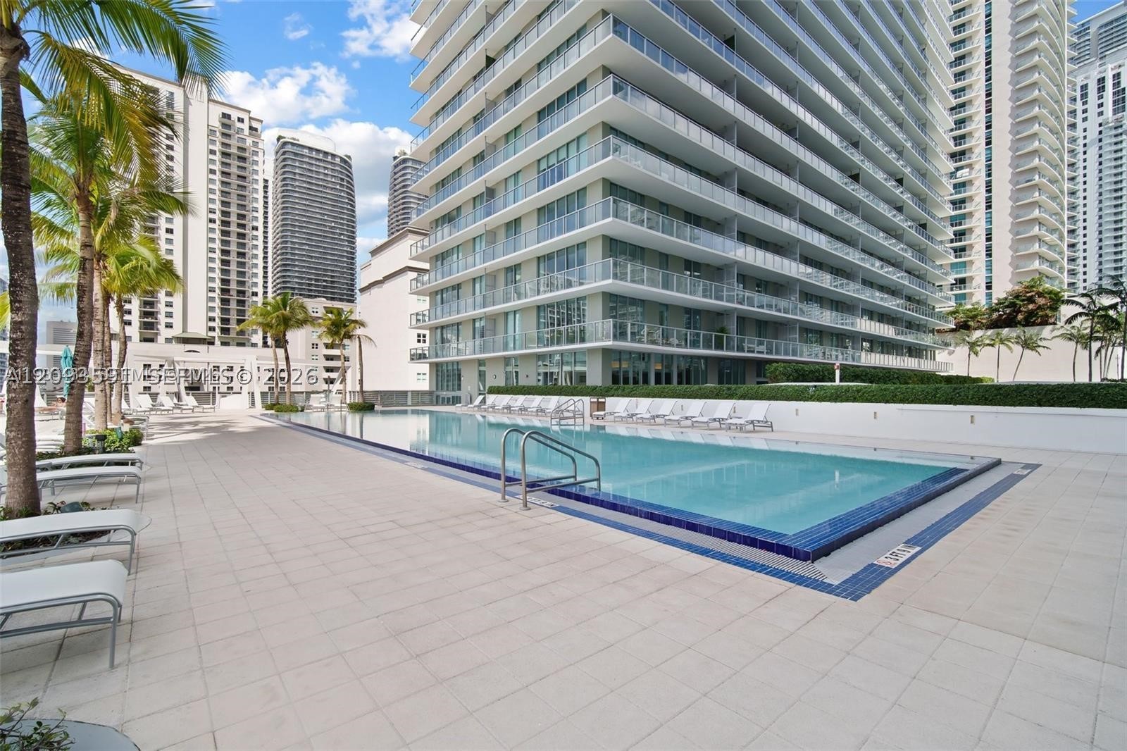 79 SW 12th St #2503-S, Miami FL 33130