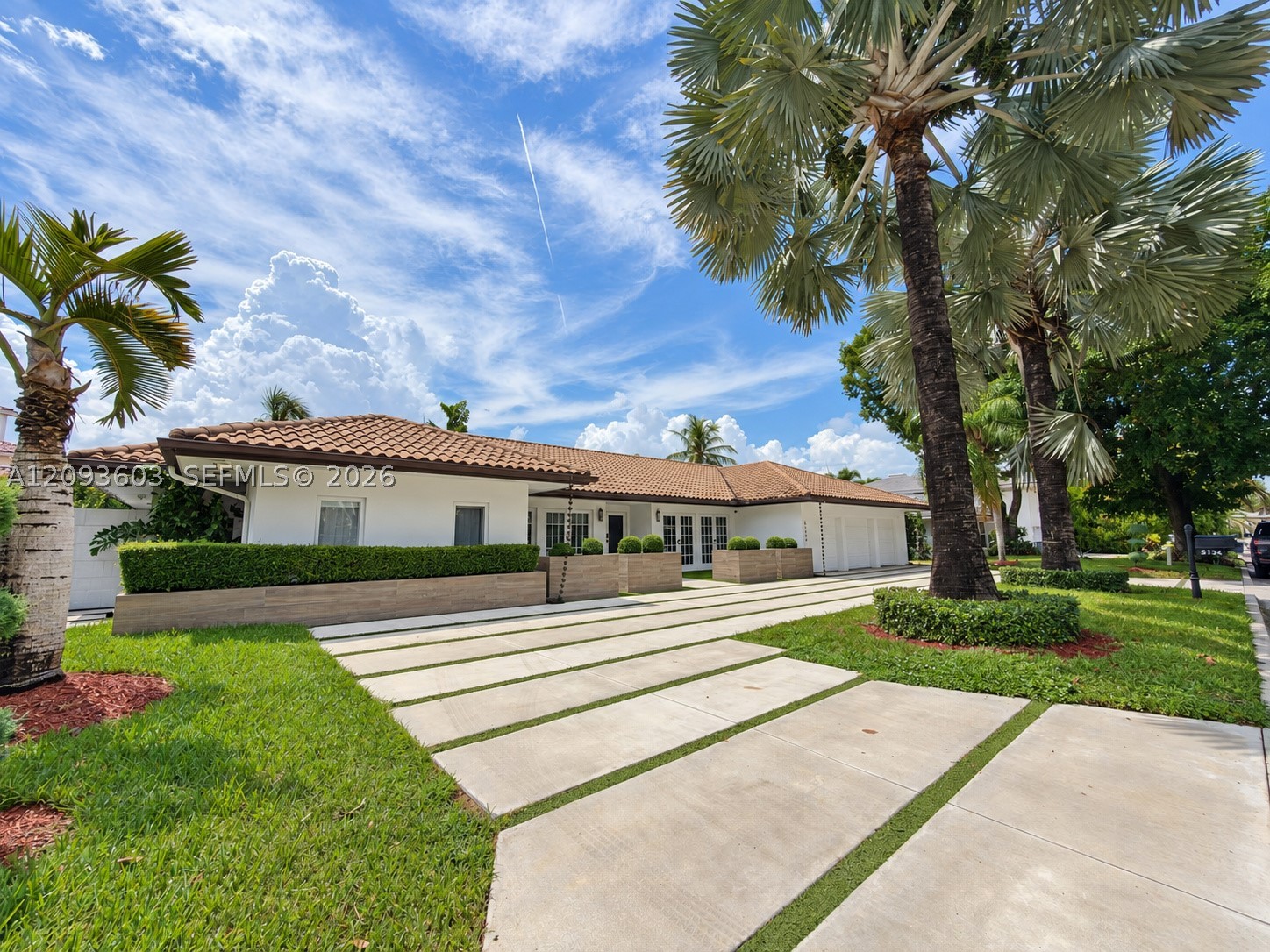 5134 NW 94th Doral Pl, Doral FL 33178