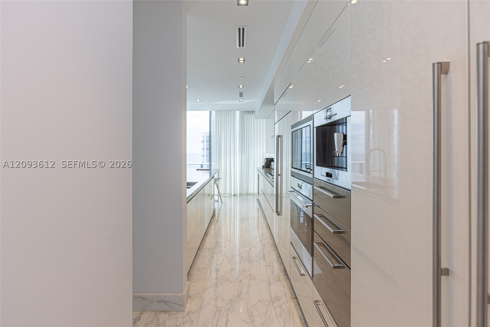 17475 Collins Ave #1802, Sunny Isles Beach FL 33160