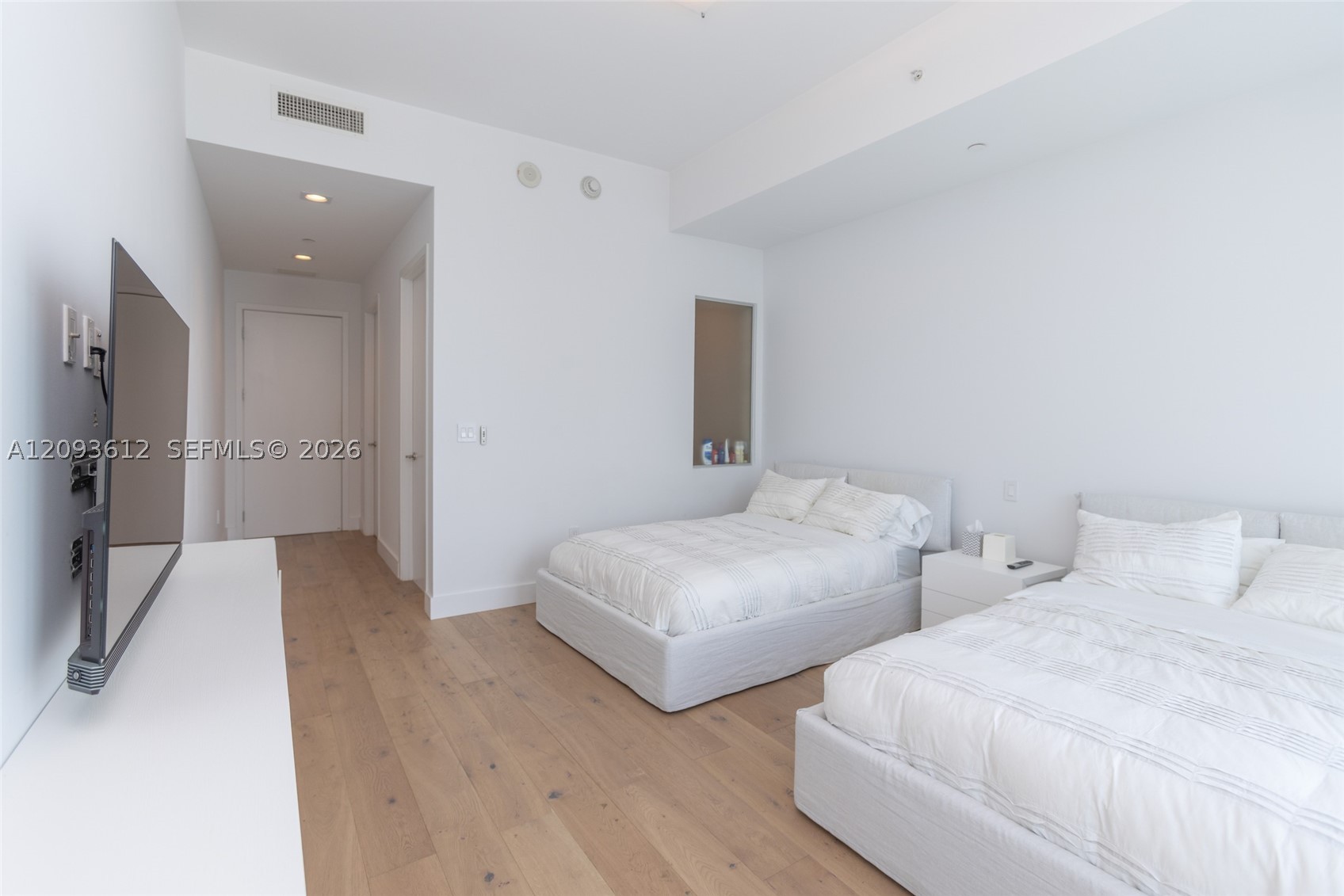 17475 Collins Ave #1802, Sunny Isles Beach FL 33160