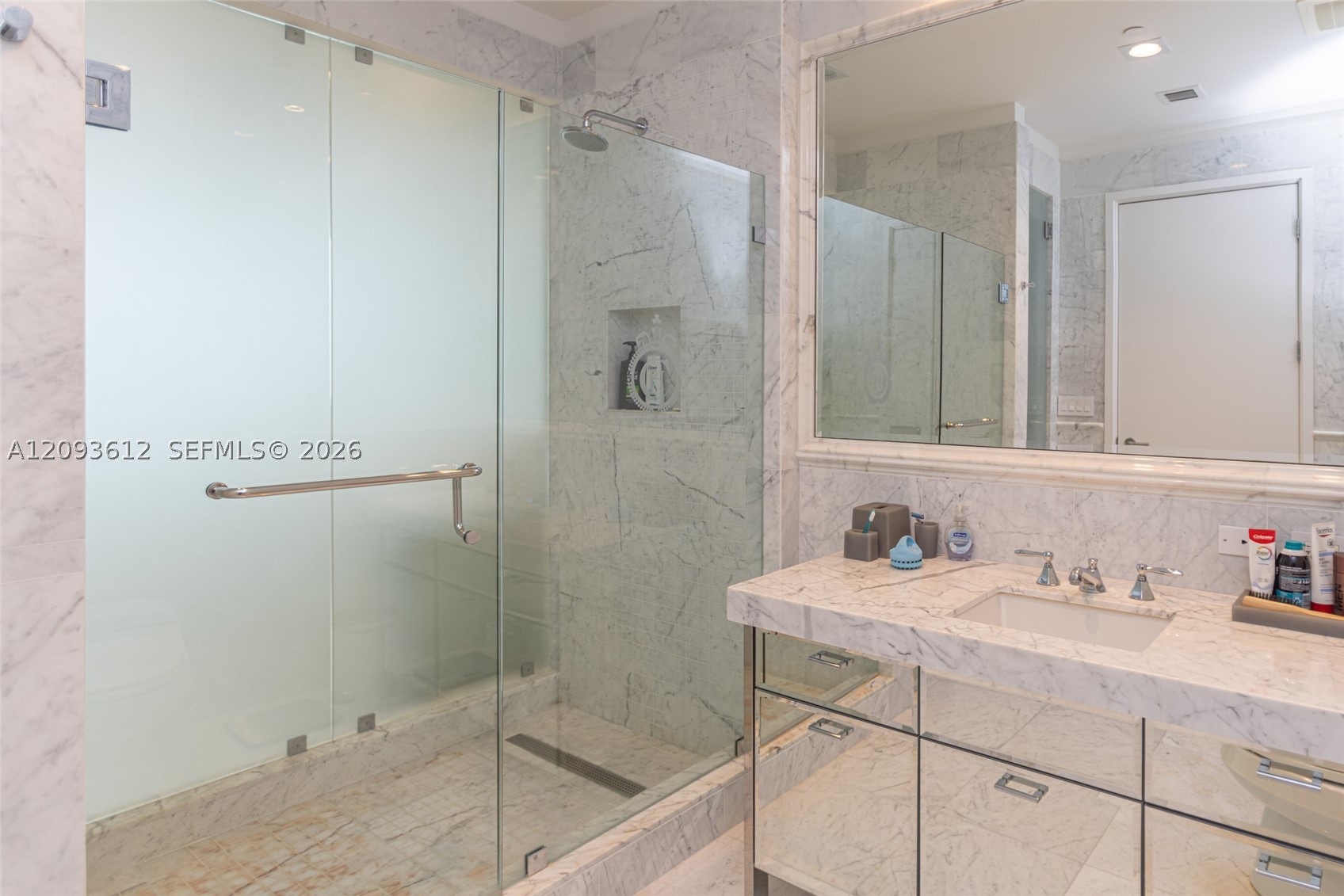17475 Collins Ave #1802, Sunny Isles Beach FL 33160