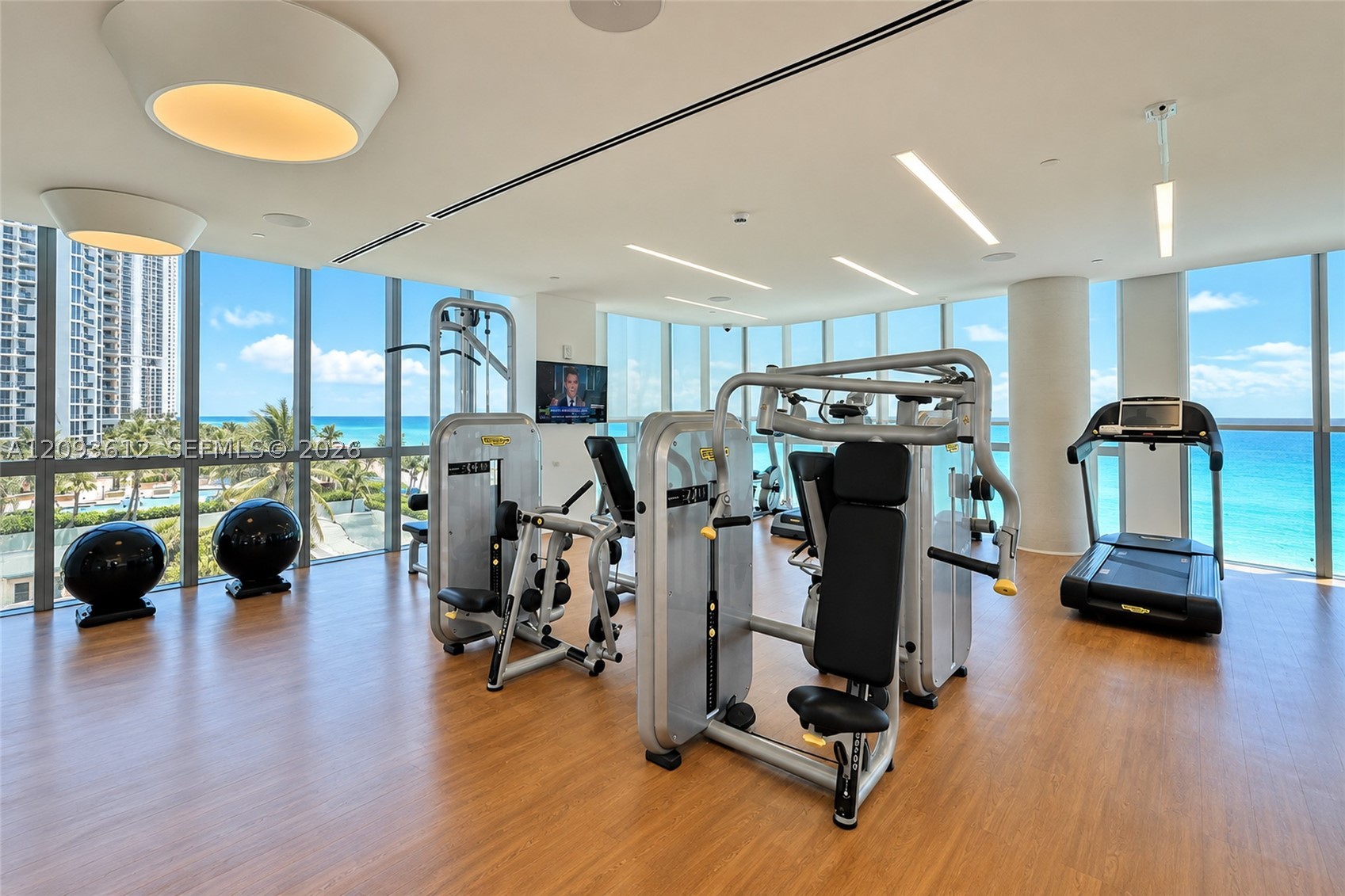 17475 Collins Ave #1802, Sunny Isles Beach FL 33160