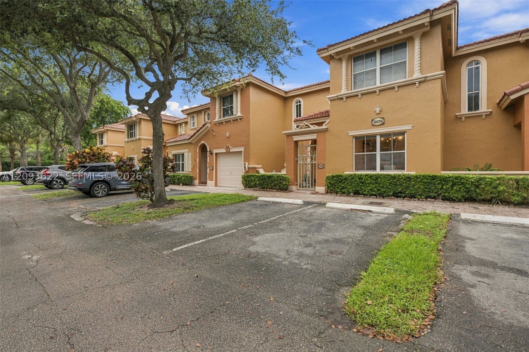 8531 NW 139th Ter #1406, Miami Lakes FL 33016