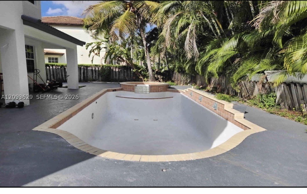 16231 NW 84th Ct, Miami Lakes FL 33016