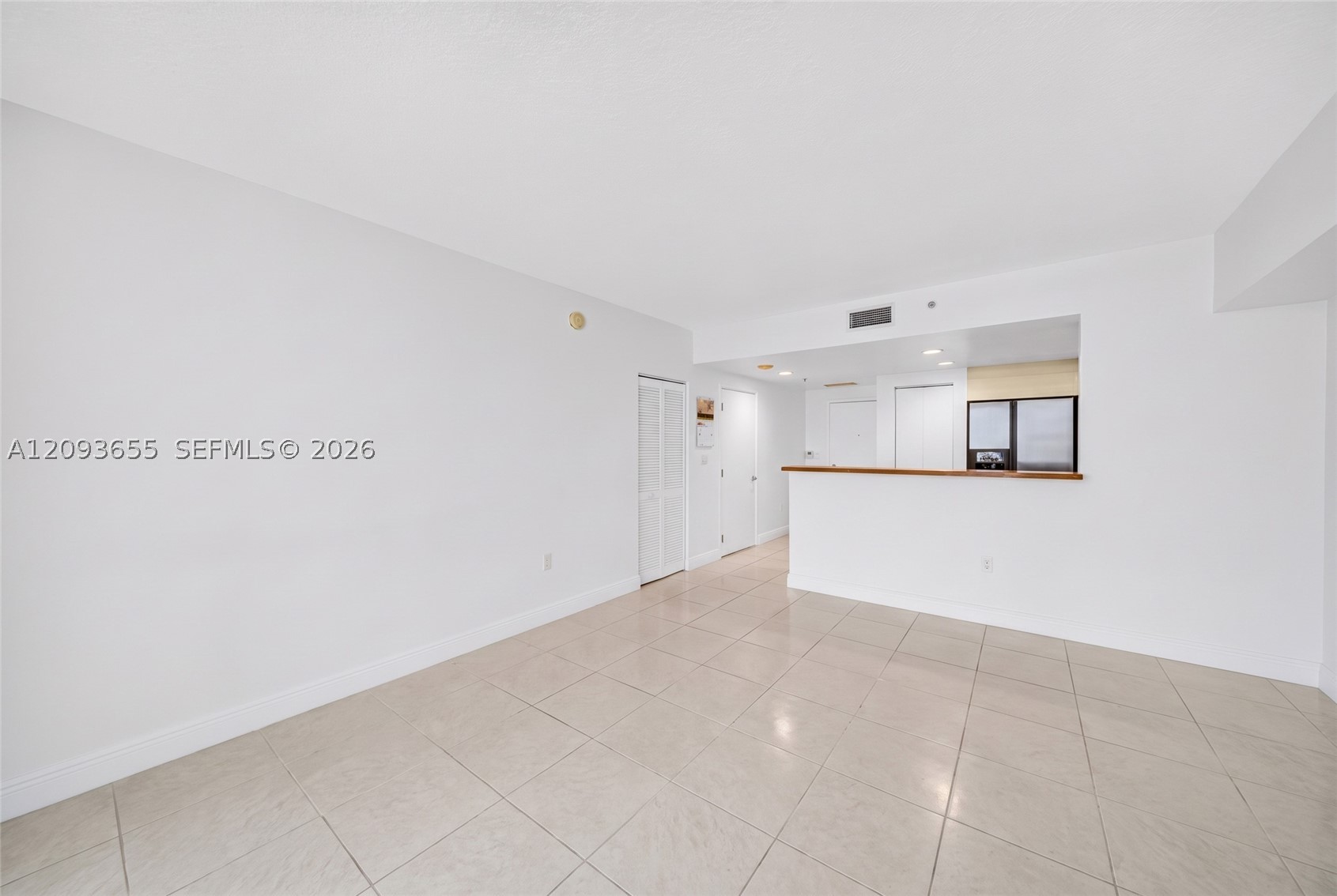 325 S Biscayne Blvd #2320, Miami FL 33131