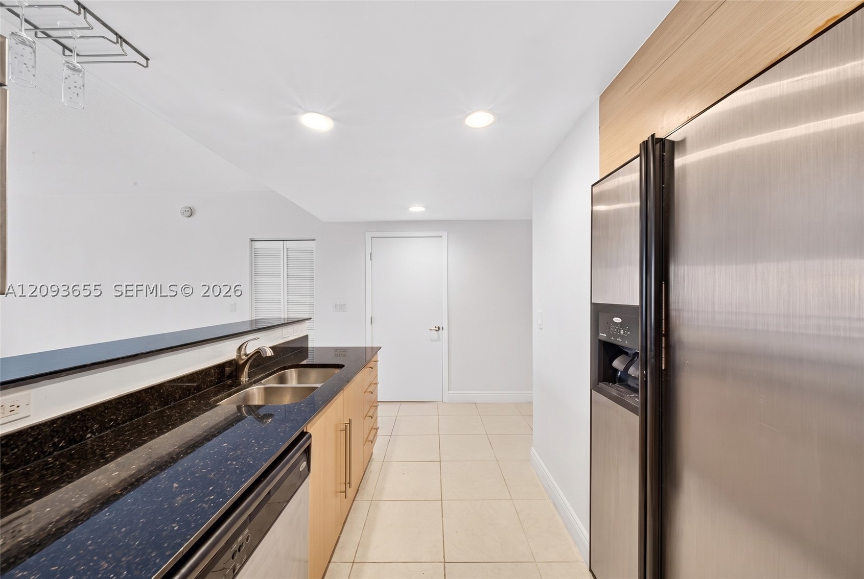 325 S Biscayne Blvd #2320, Miami FL 33131