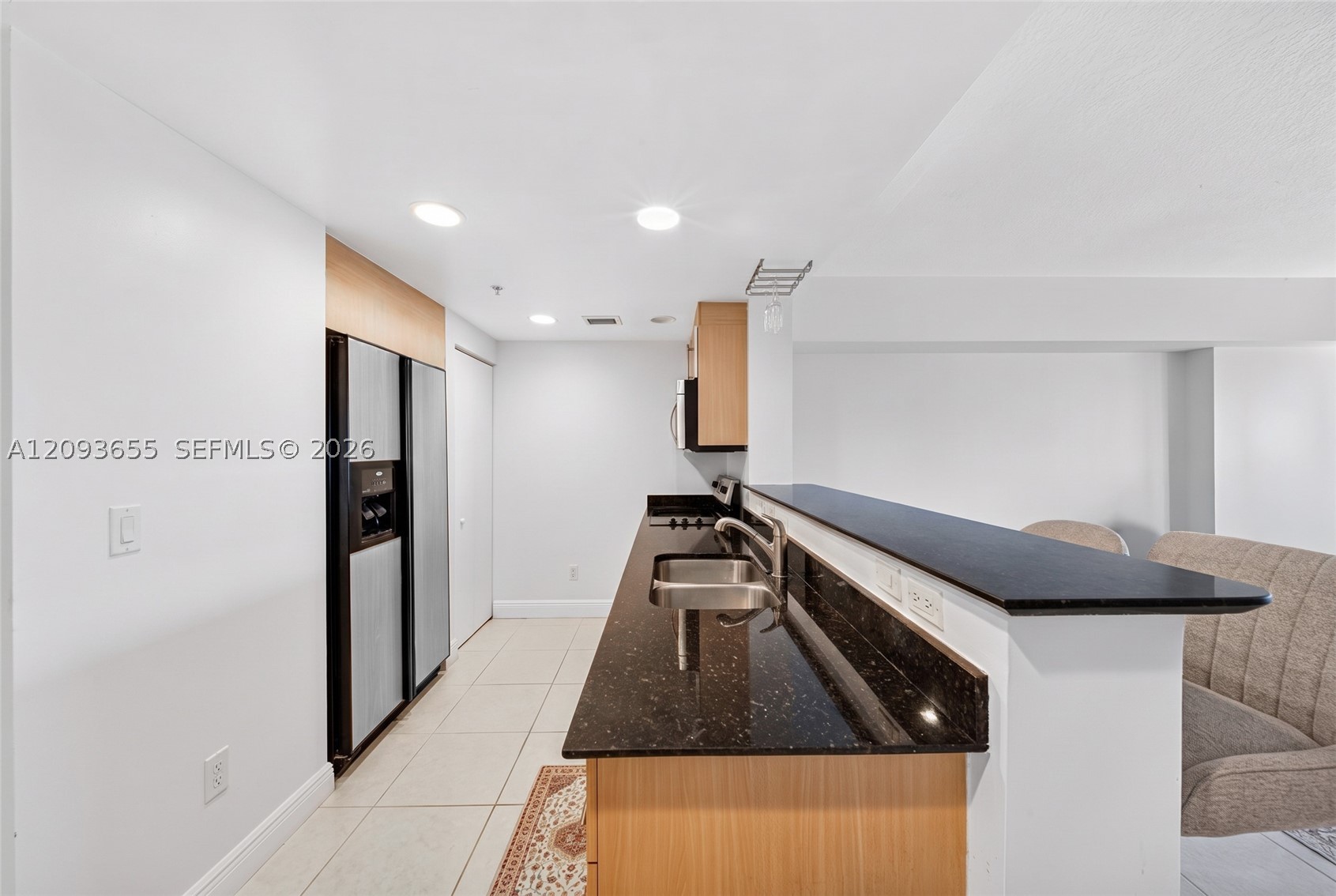 325 S Biscayne Blvd #2320, Miami FL 33131