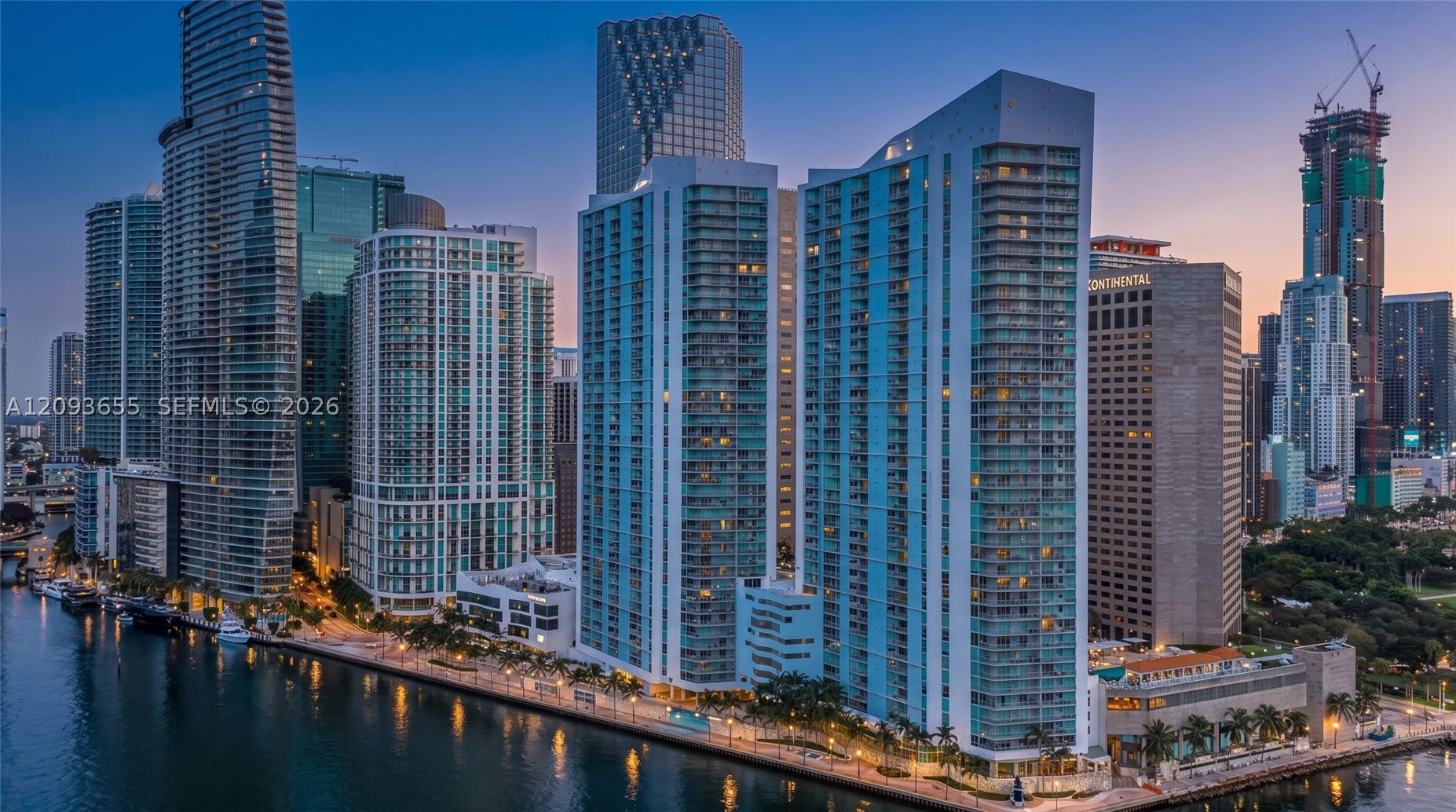 325 S Biscayne Blvd #2320, Miami FL 33131