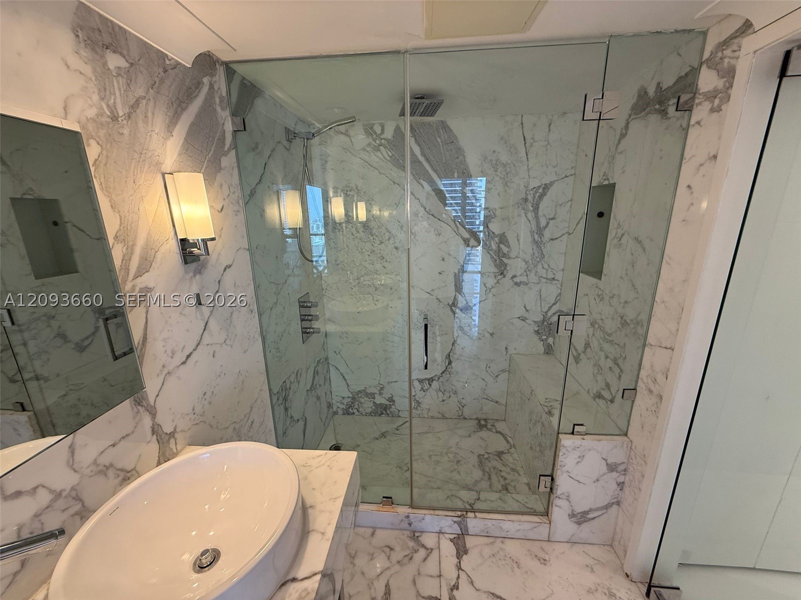 485 BRICKELL AVE #3303, Miami FL 33131