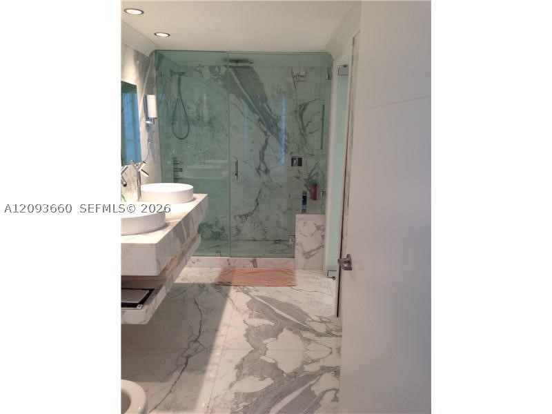 485 BRICKELL AVE #3303, Miami FL 33131
