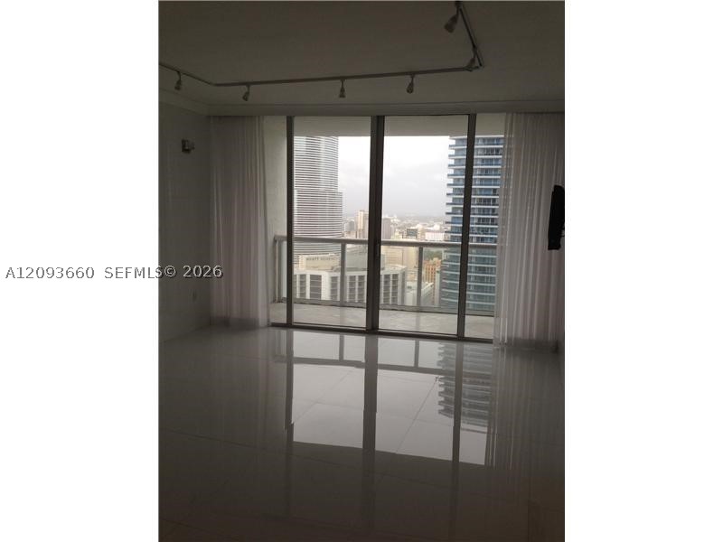 485 BRICKELL AVE #3303, Miami FL 33131