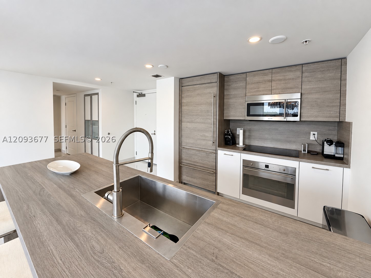 400 Sunny Isles Blvd #403, Sunny Isles Beach FL 33160