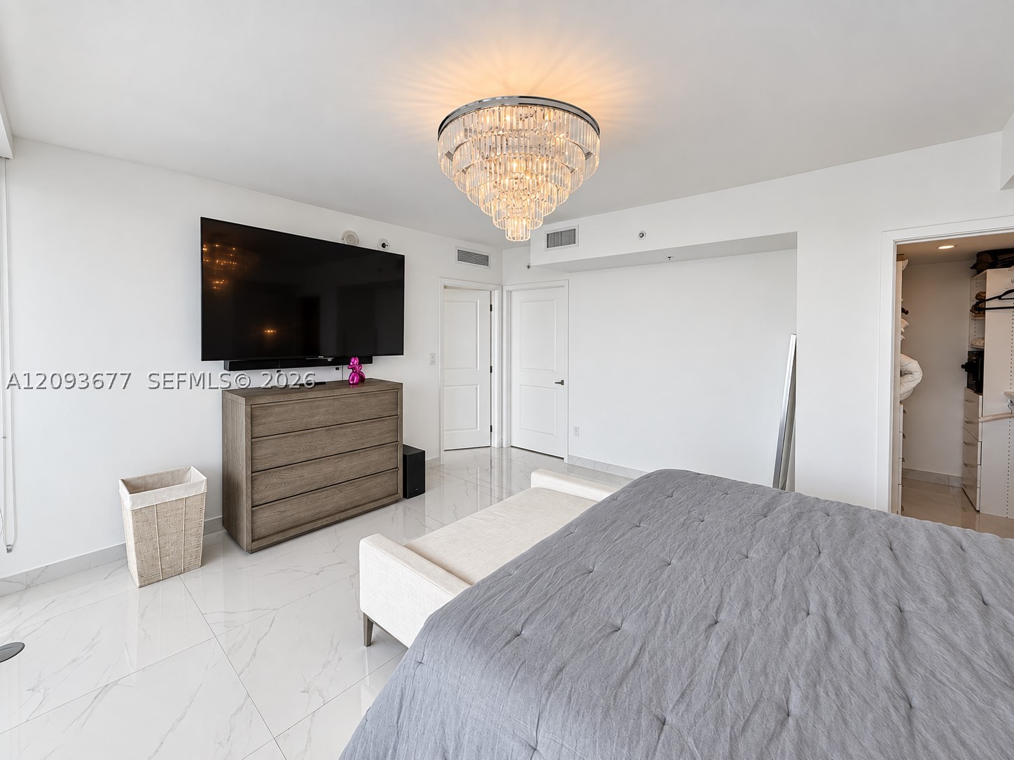 400 Sunny Isles Blvd #403, Sunny Isles Beach FL 33160