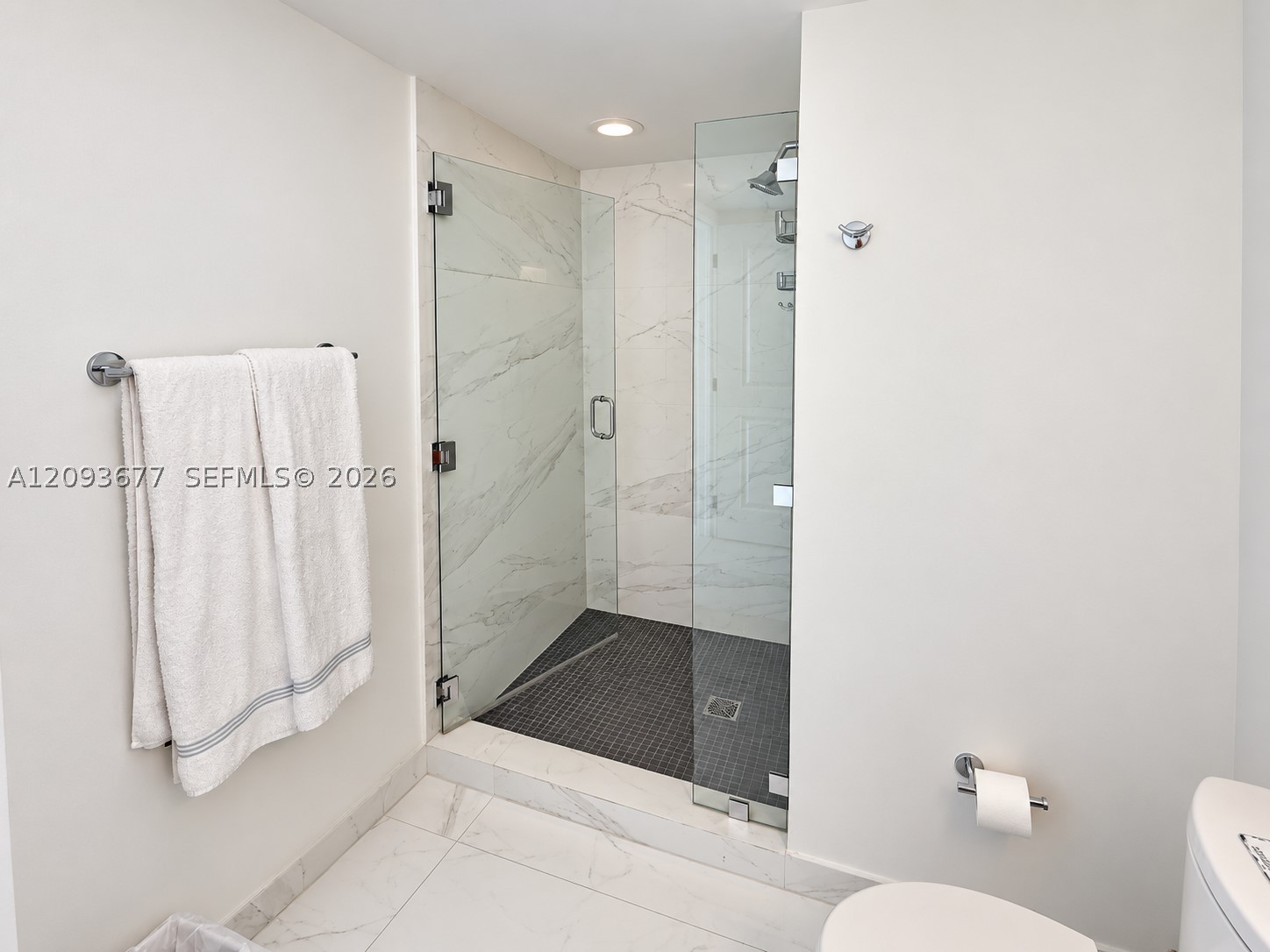 400 Sunny Isles Blvd #403, Sunny Isles Beach FL 33160