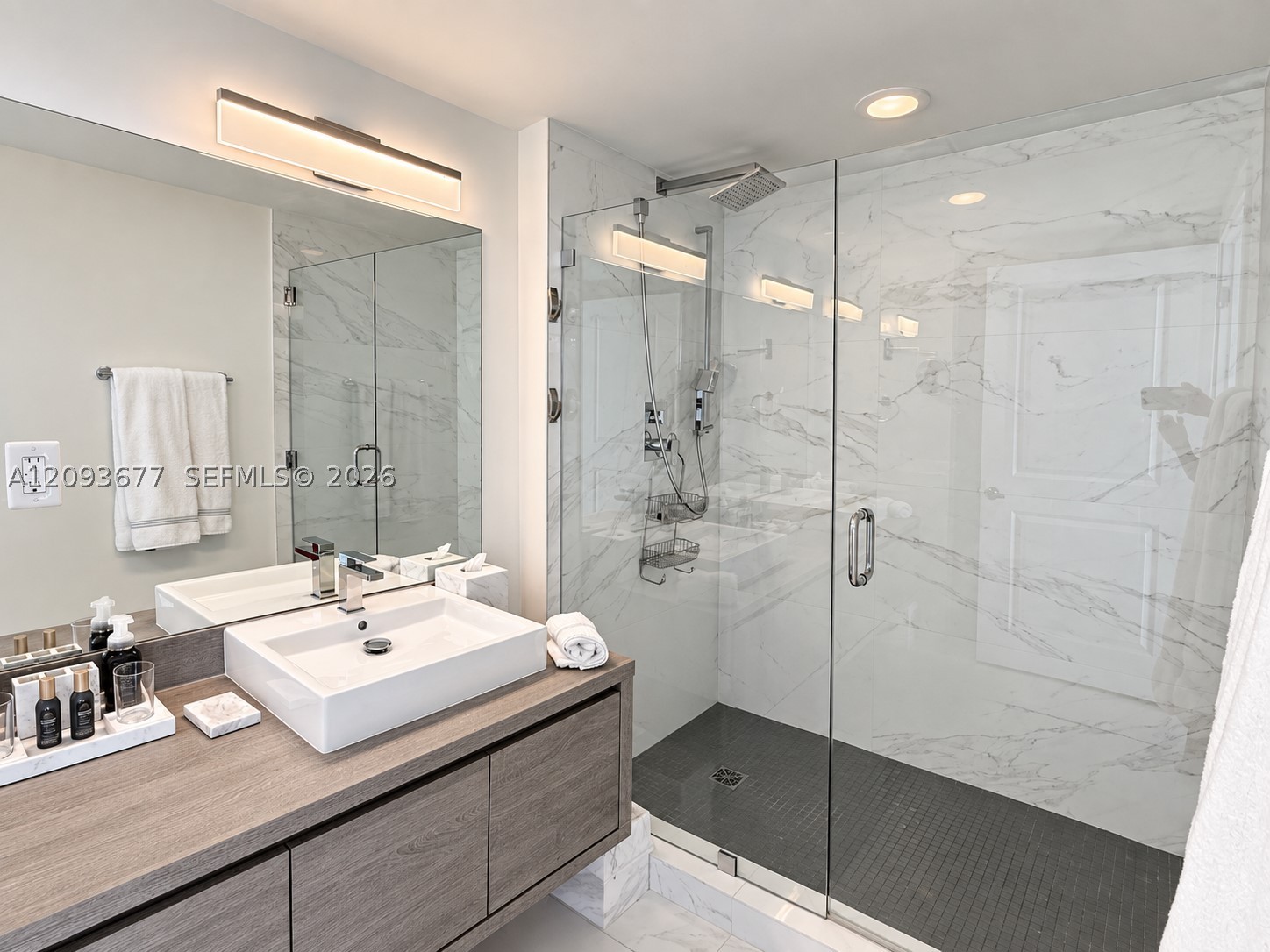 400 Sunny Isles Blvd #403, Sunny Isles Beach FL 33160