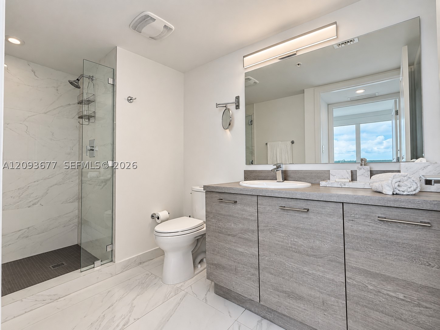 400 Sunny Isles Blvd #403, Sunny Isles Beach FL 33160