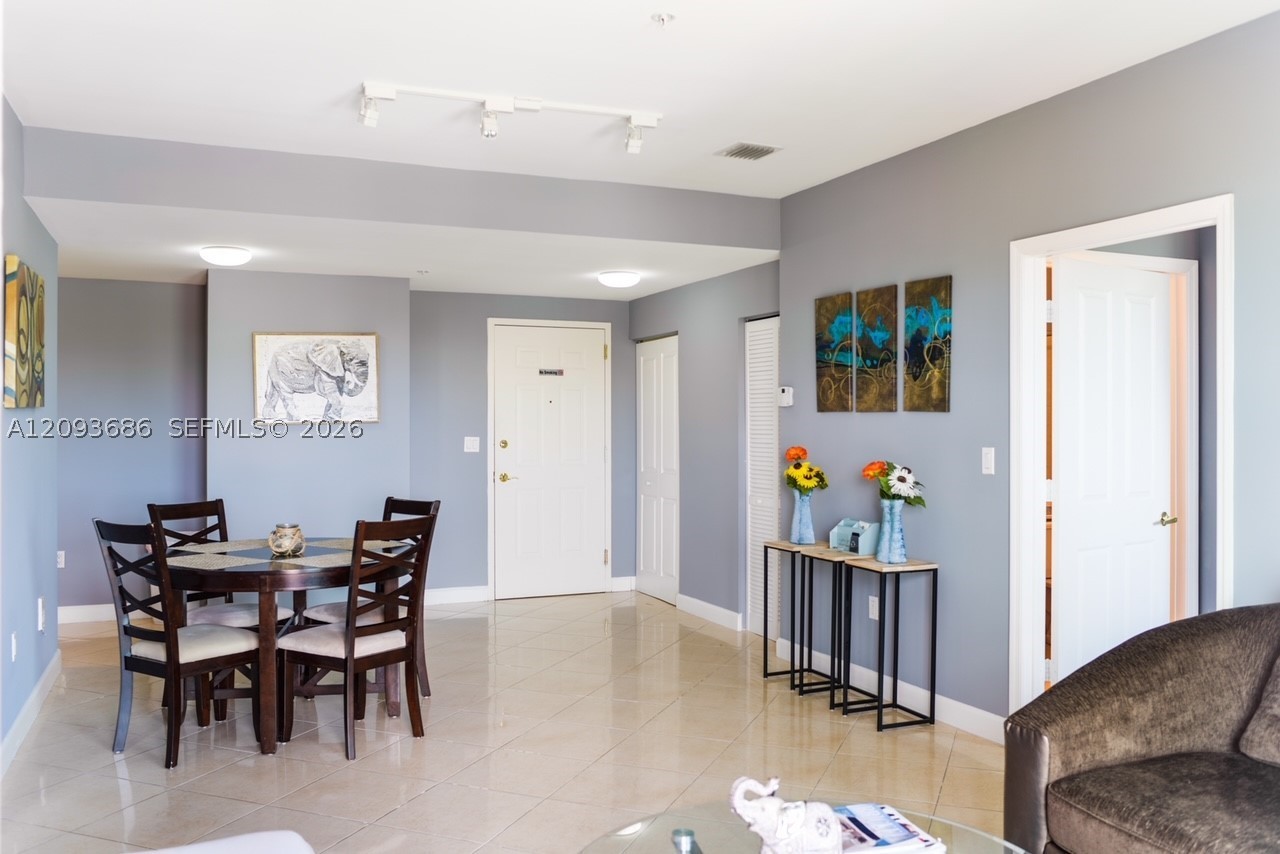 2280 SW 32nd Ave #213, Miami FL 33145