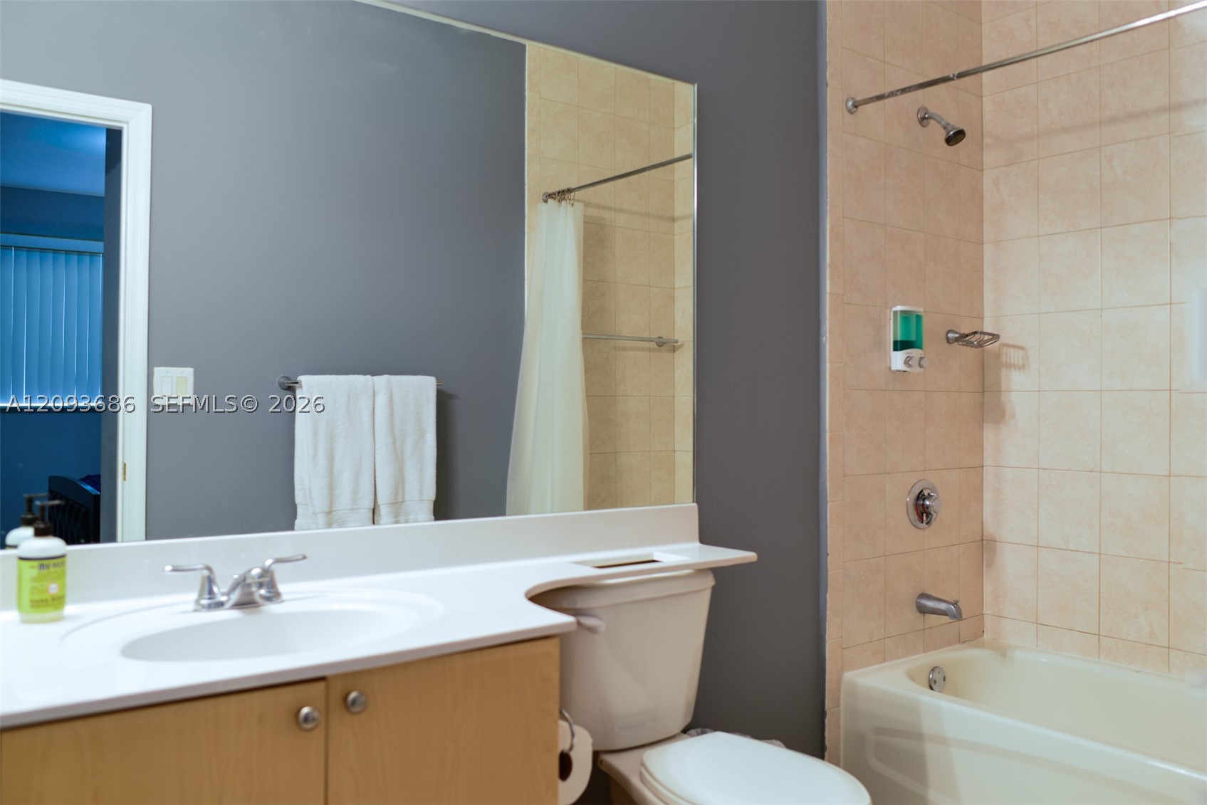 2280 SW 32nd Ave #213, Miami FL 33145