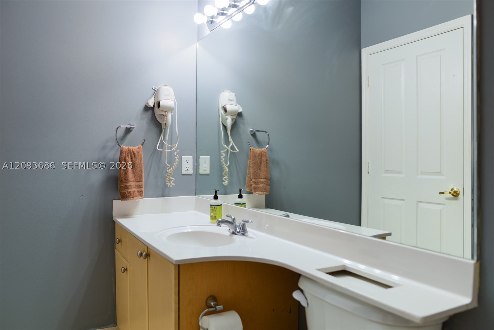 2280 SW 32nd Ave #213, Miami FL 33145