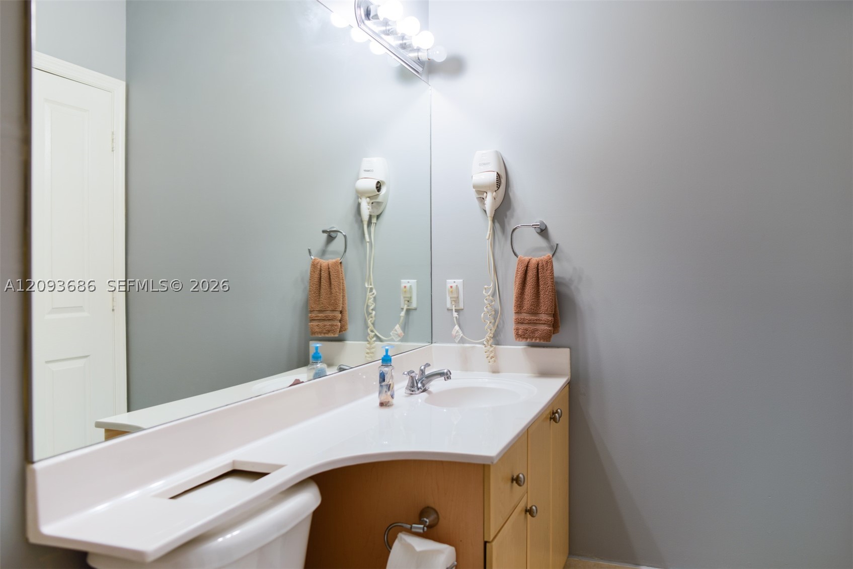 2280 SW 32nd Ave #213, Miami FL 33145