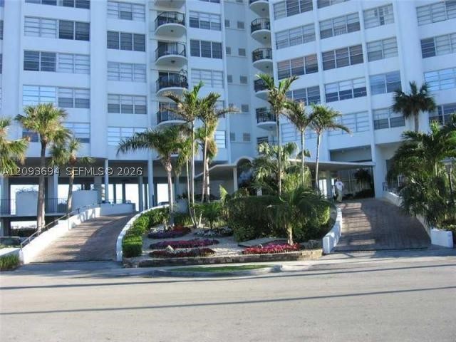 11930 N Bayshore Dr #502, North Miami FL 33181