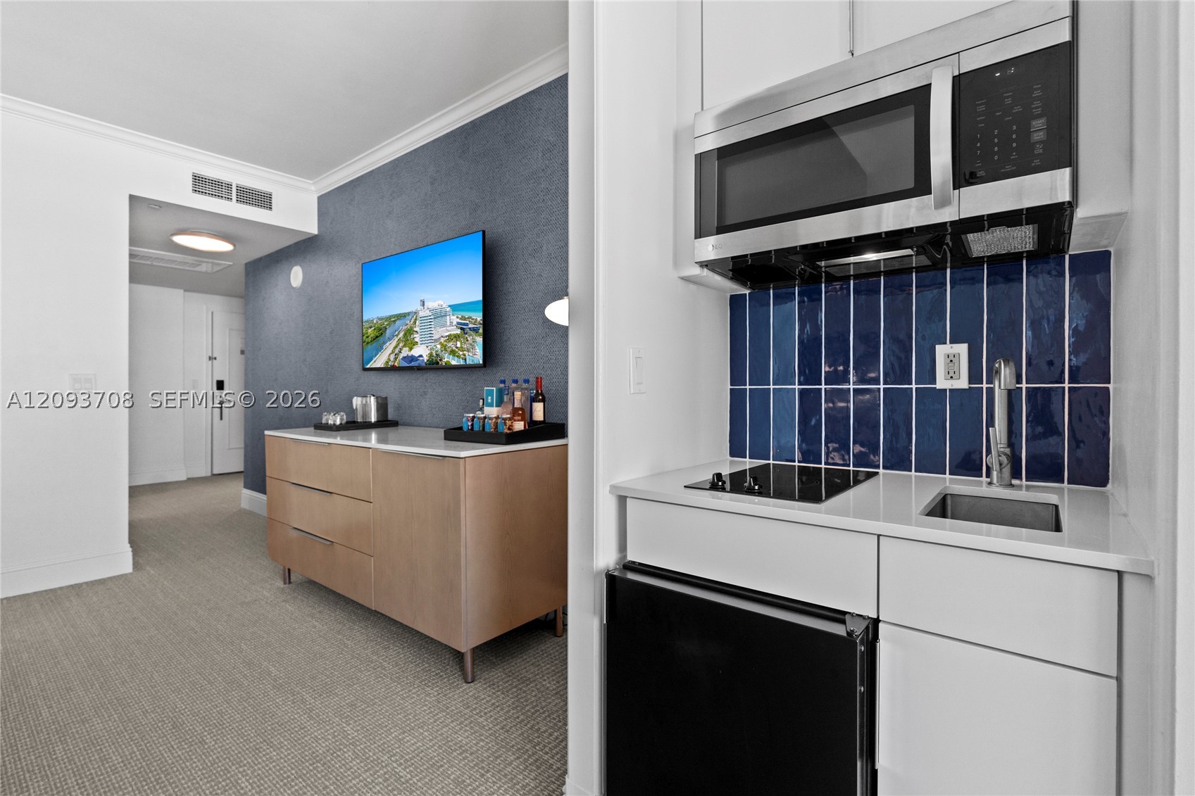 4401 Collins Ave #1709, Miami Beach FL 33140