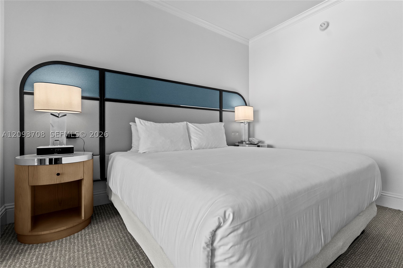 4401 Collins Ave #1709, Miami Beach FL 33140