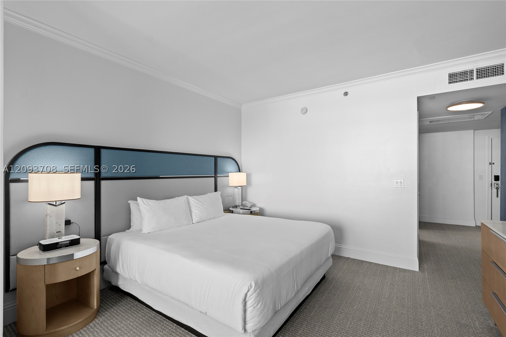 4401 Collins Ave #1709, Miami Beach FL 33140