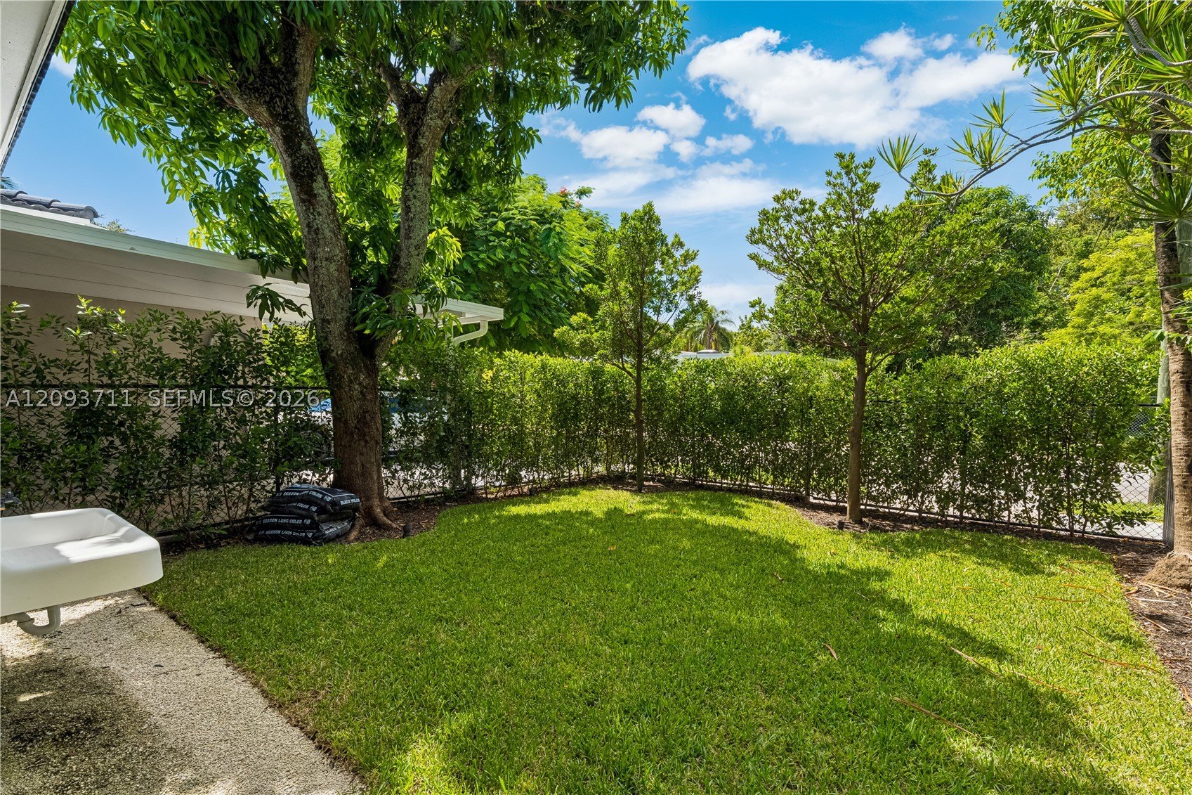 Miami FL 33145 - A12093711