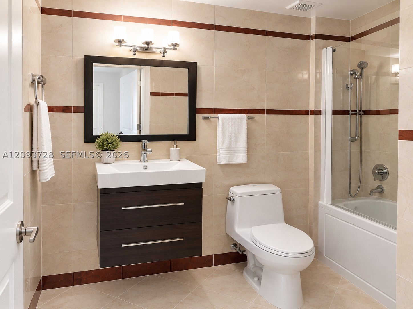 110 Washington Ave #2412, Miami Beach FL 33139