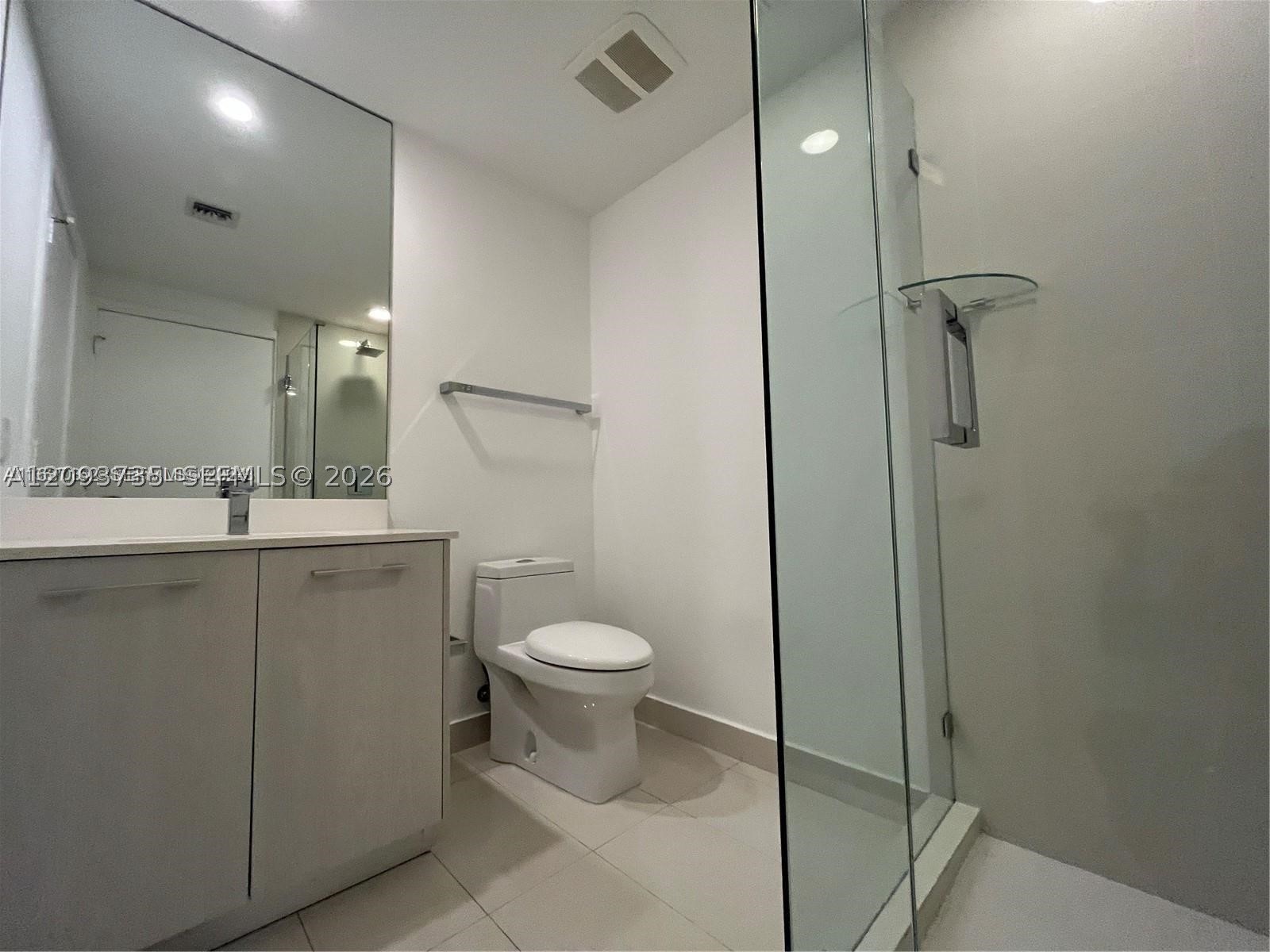 55 SW 9th St #1906, Miami FL 33130