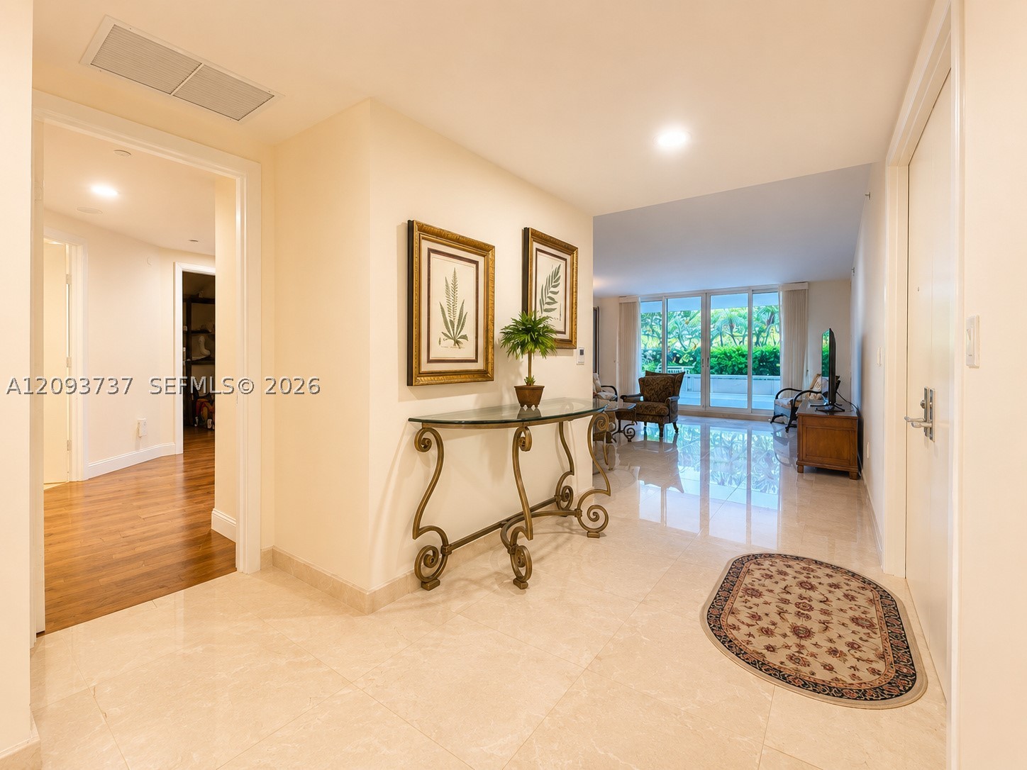 799 Crandon Blvd #202, Key Biscayne FL 33149