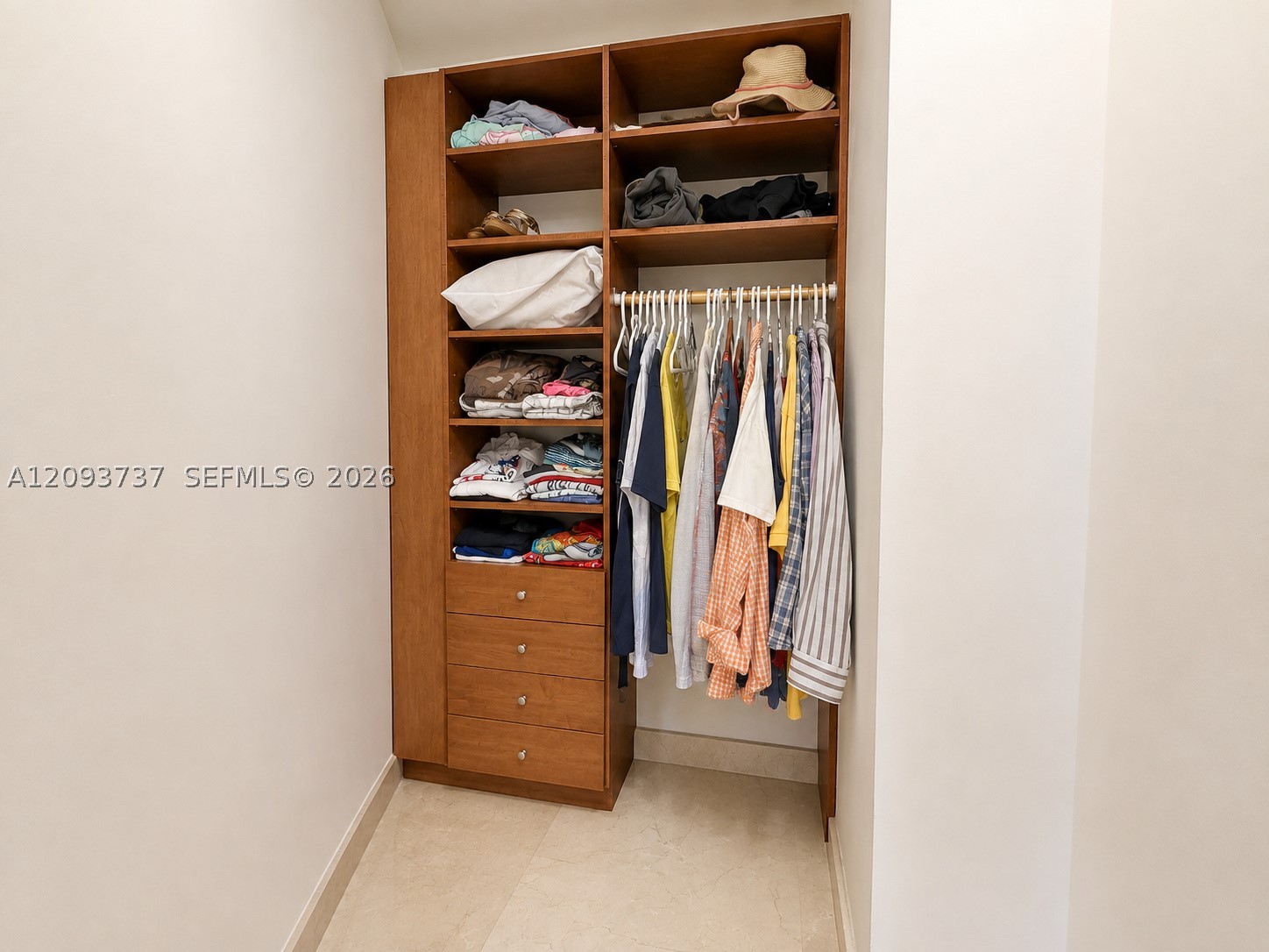 799 Crandon Blvd #202, Key Biscayne FL 33149
