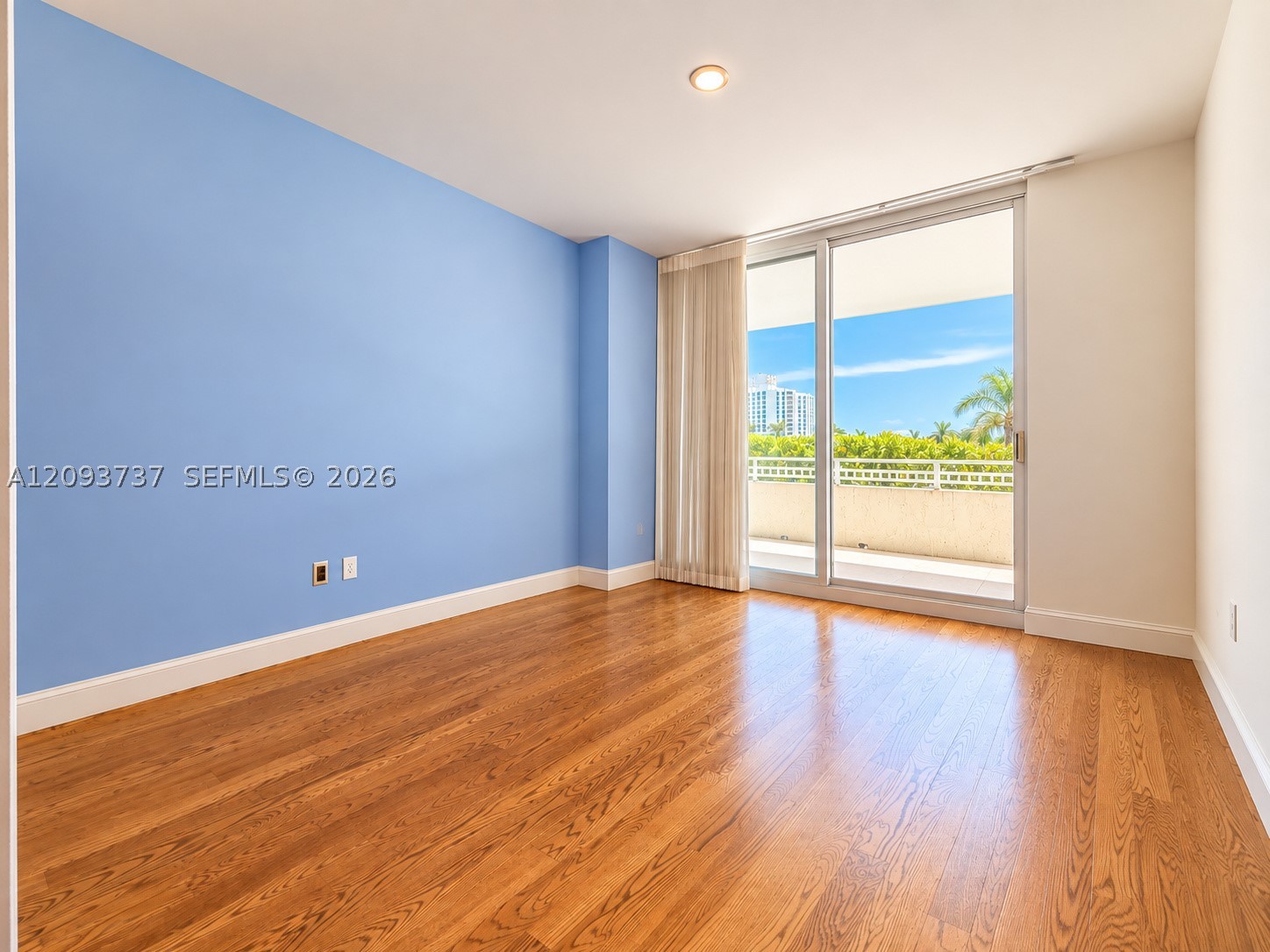 799 Crandon Blvd #202, Key Biscayne FL 33149