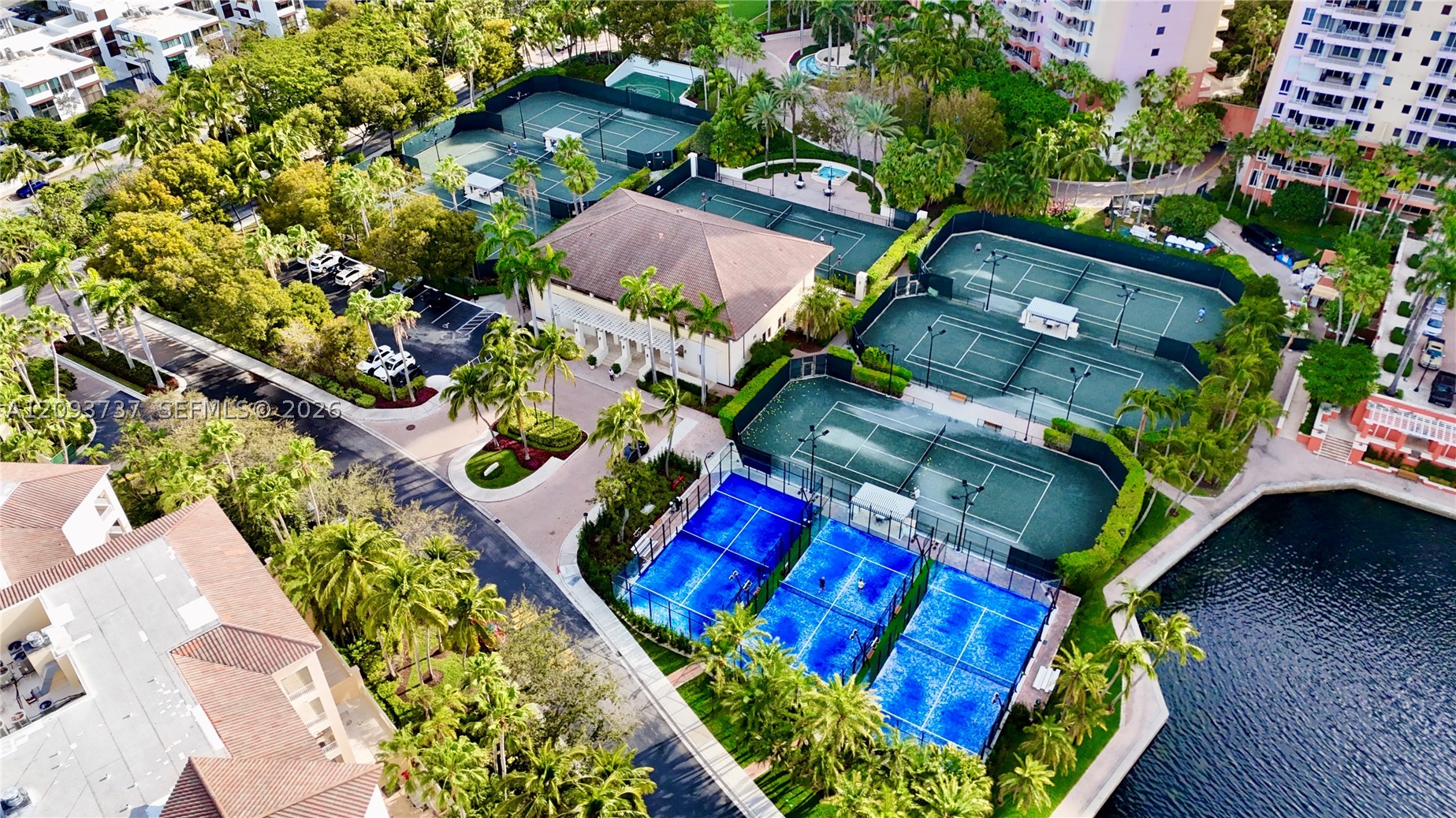 799 Crandon Blvd #202, Key Biscayne FL 33149