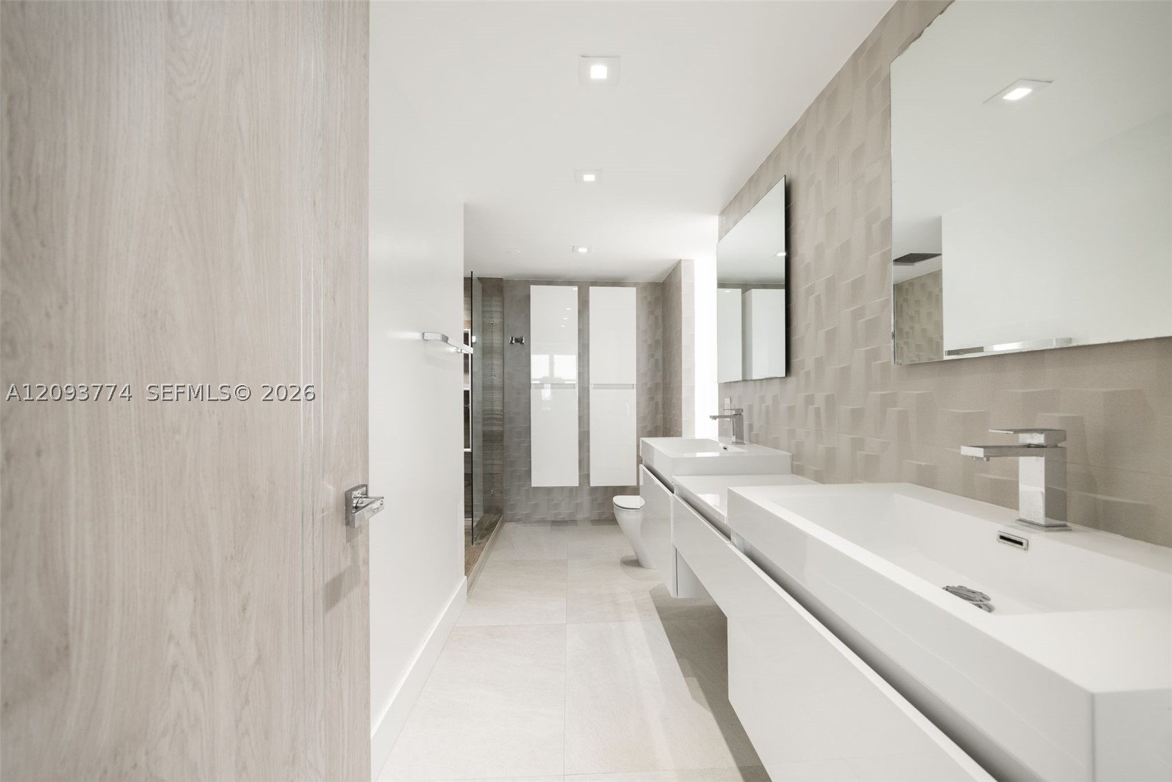 650 West Ave #1503, Miami Beach FL 33139