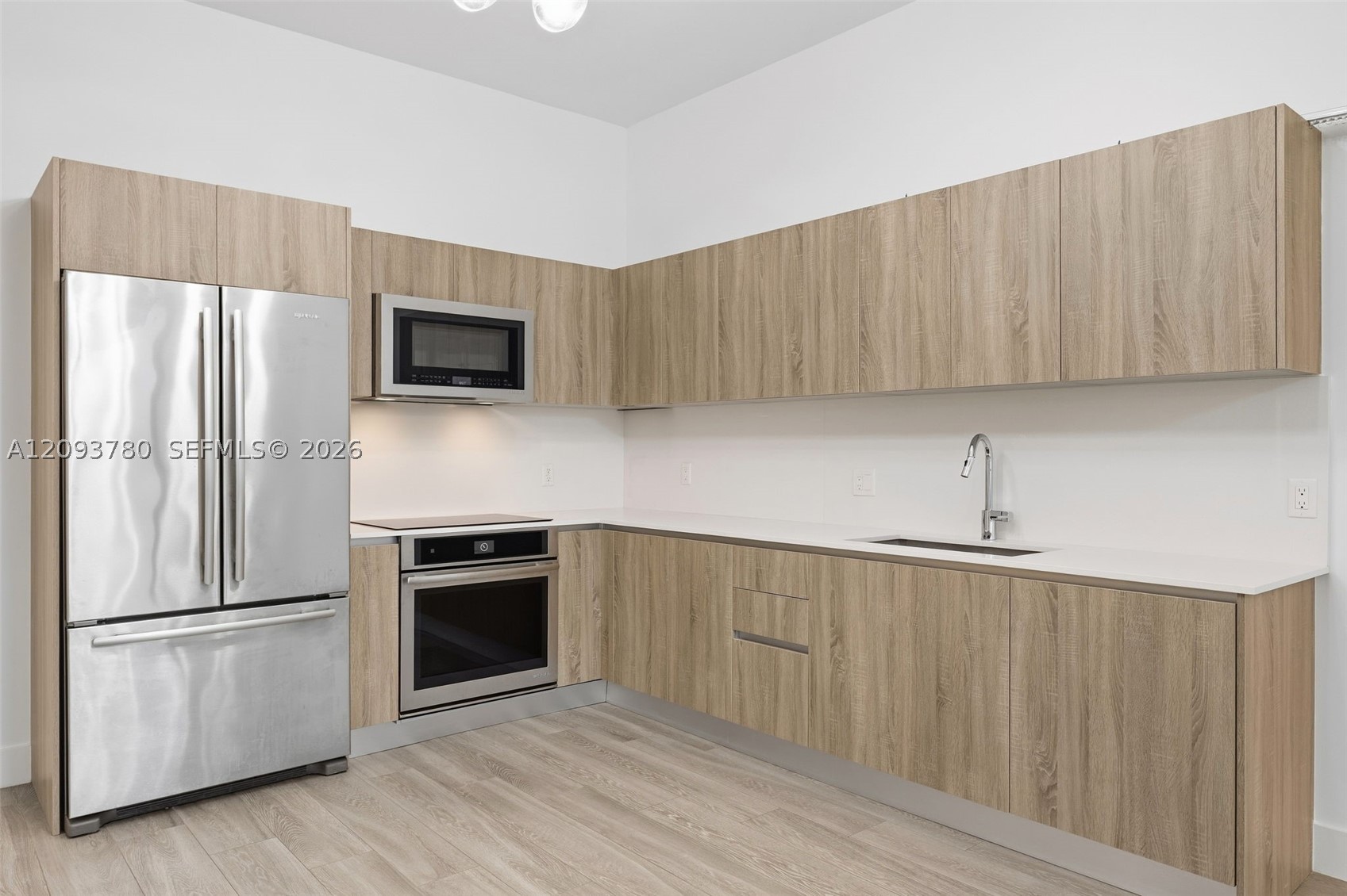 2960 NE 207th St #1206, Aventura FL 33180
