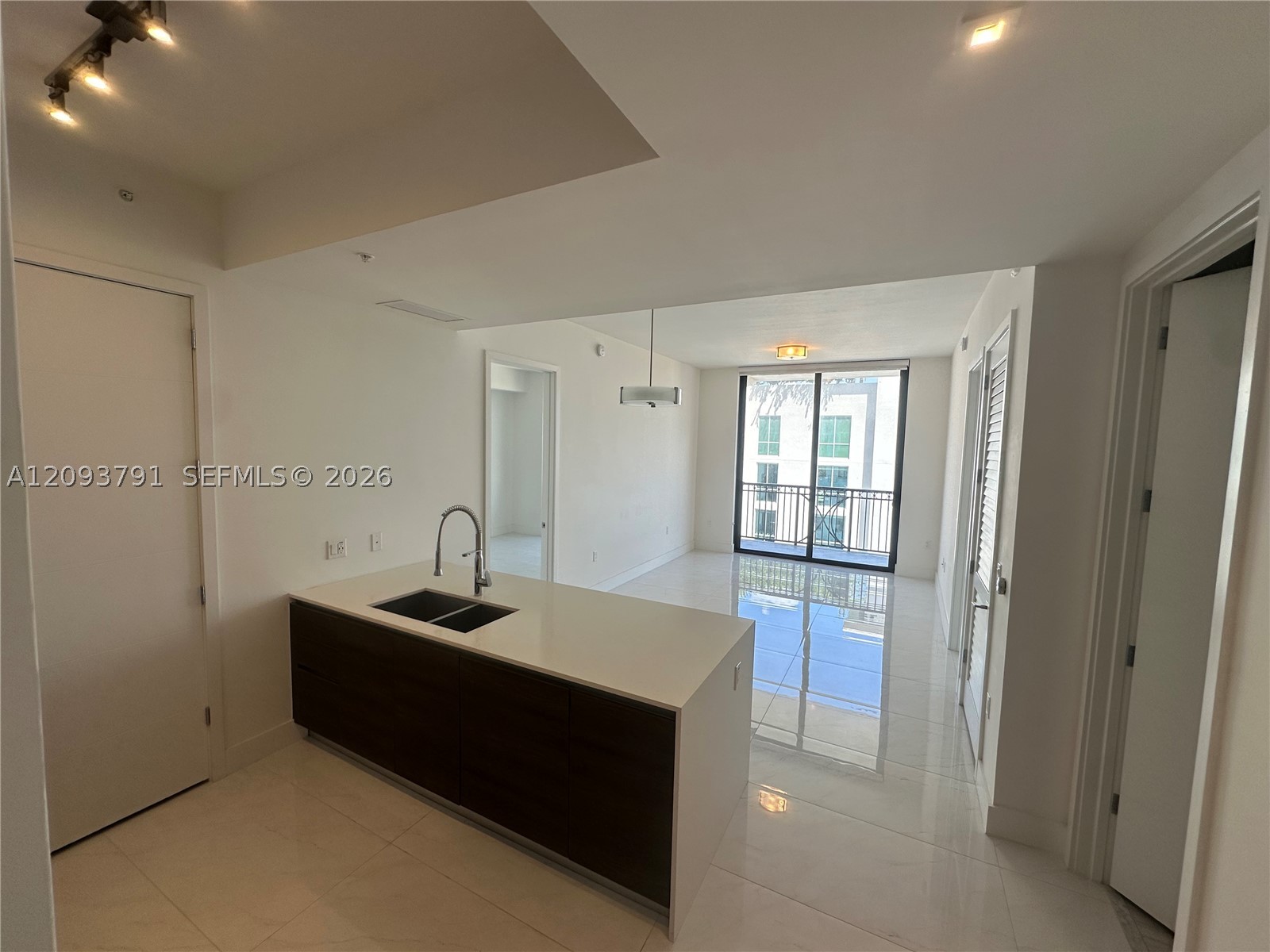 301 Altara Ave #LPH909, Coral Gables FL 33146
