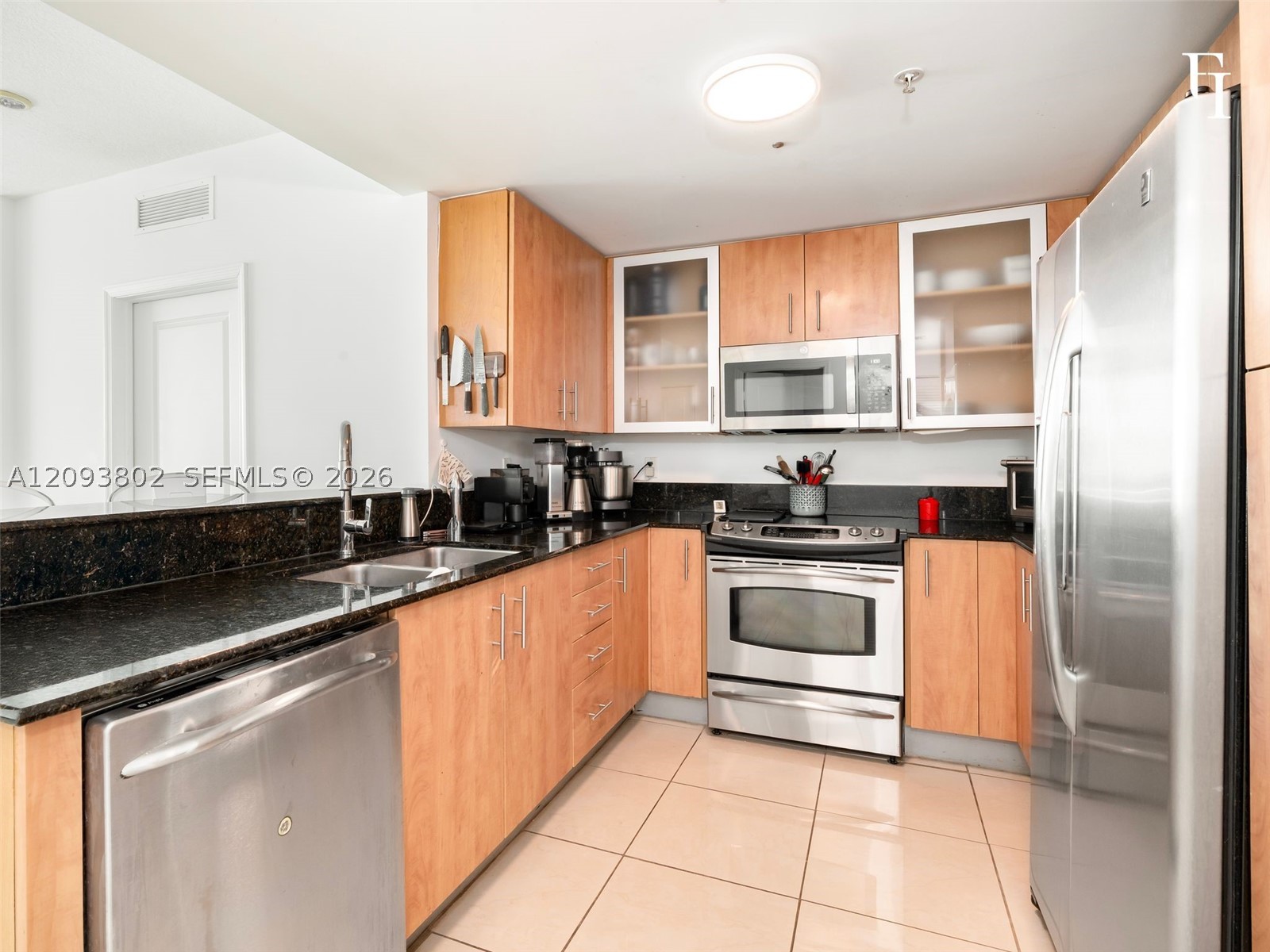7910 Harbor Island Dr #909, North Bay Village FL 33141