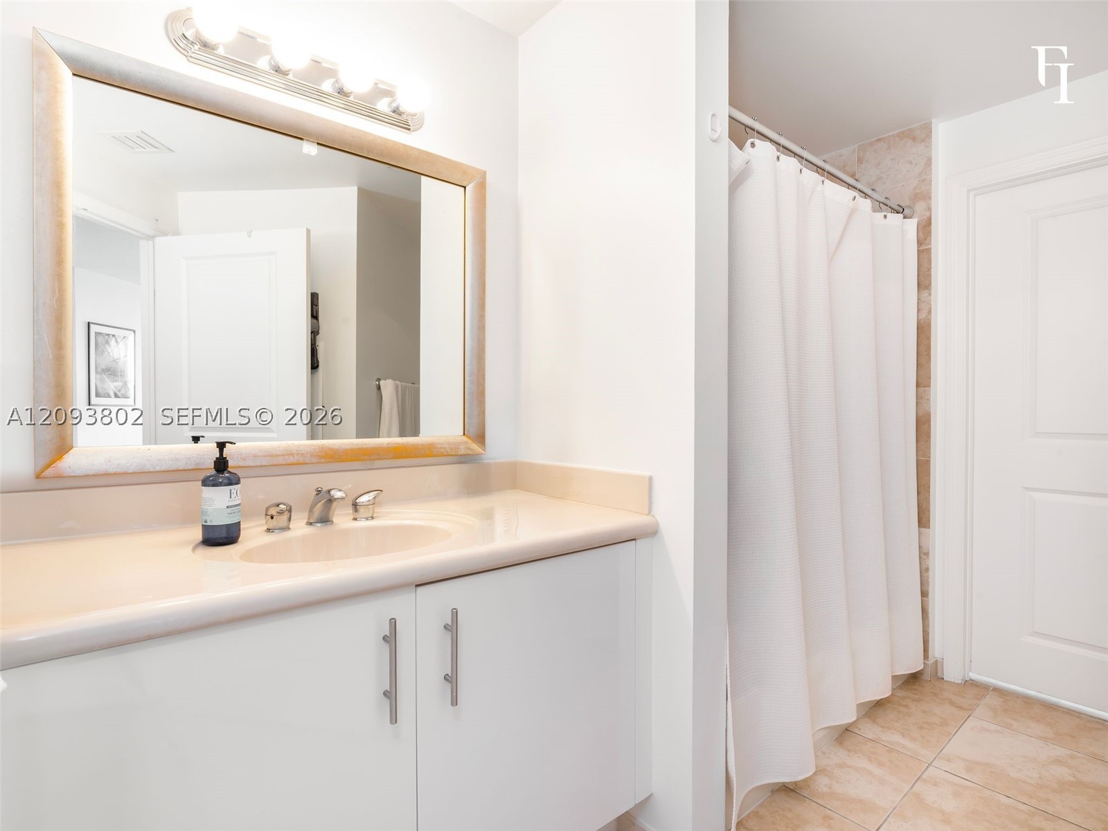 7910 Harbor Island Dr #909, North Bay Village FL 33141