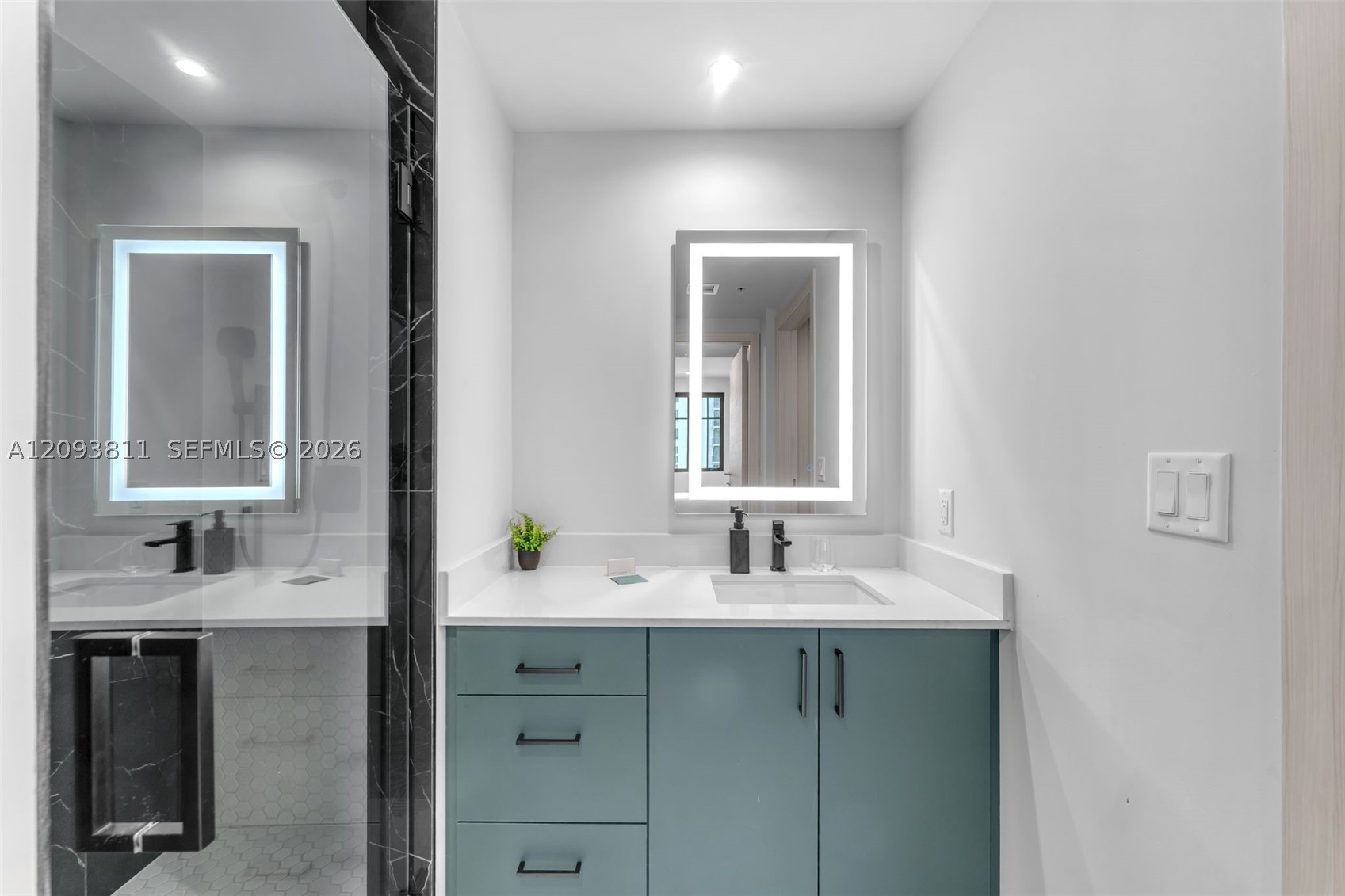 4220 Laguna #603, Coral Gables FL 33146