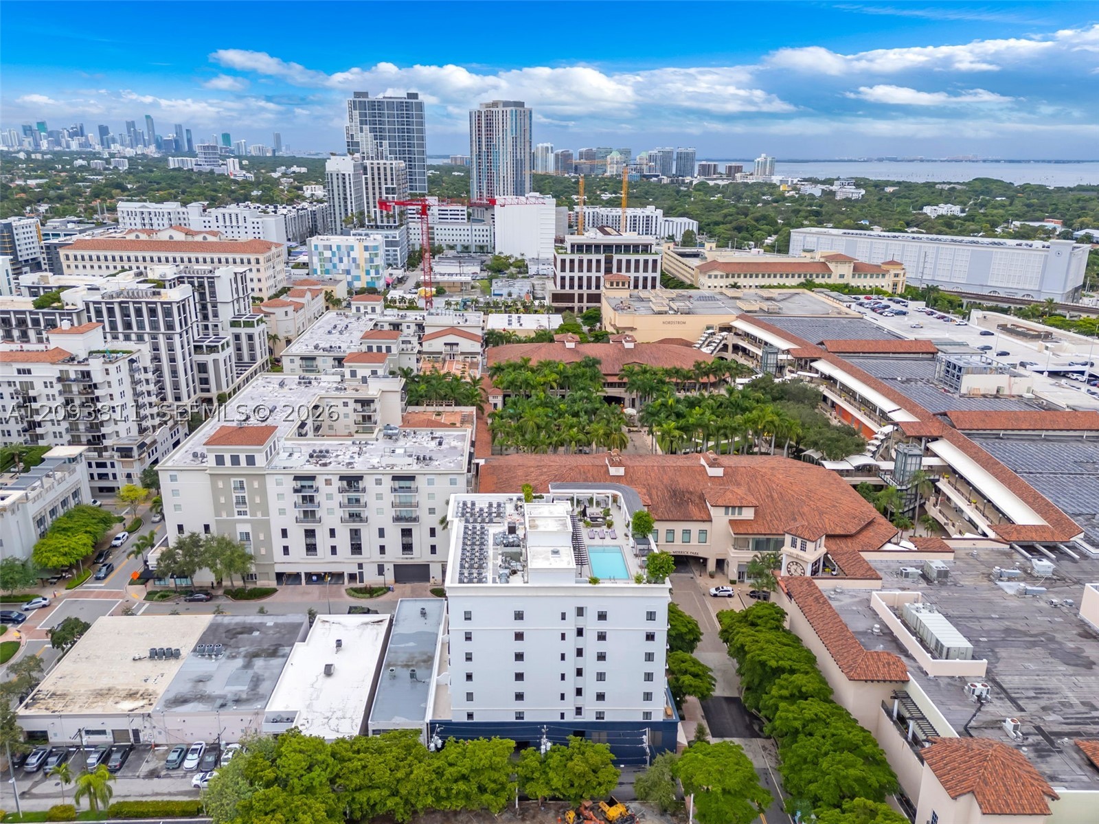 4220 Laguna #603, Coral Gables FL 33146