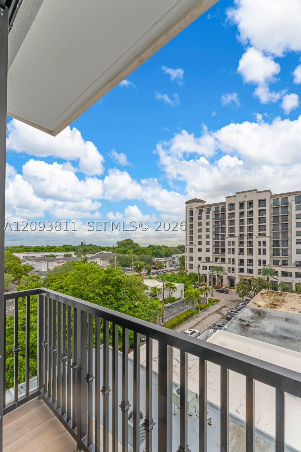 4220 Laguna #603, Coral Gables FL 33146